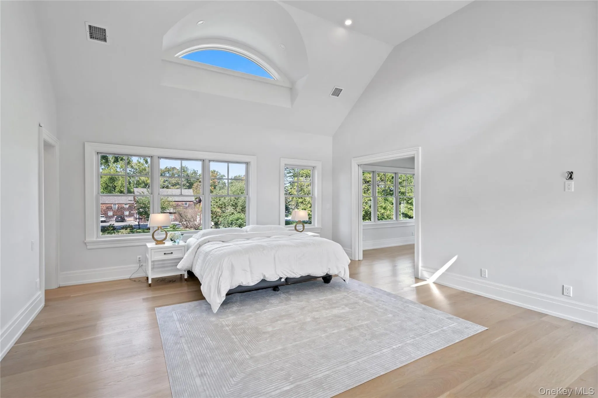 2 Pheasant Run, North Hempstead, NY, 5 Bedrooms Bedrooms, 17 Rooms Rooms,6 BathroomsBathrooms,Residential Lease,For Rent,Pheasant,0,978975 2 Pheasant Run, North Hempstead, NY, 5 Bedrooms Bedrooms, 17 Rooms Rooms,6 BathroomsBathrooms,Residential Lease,For Rent,Pheasant,0,978975