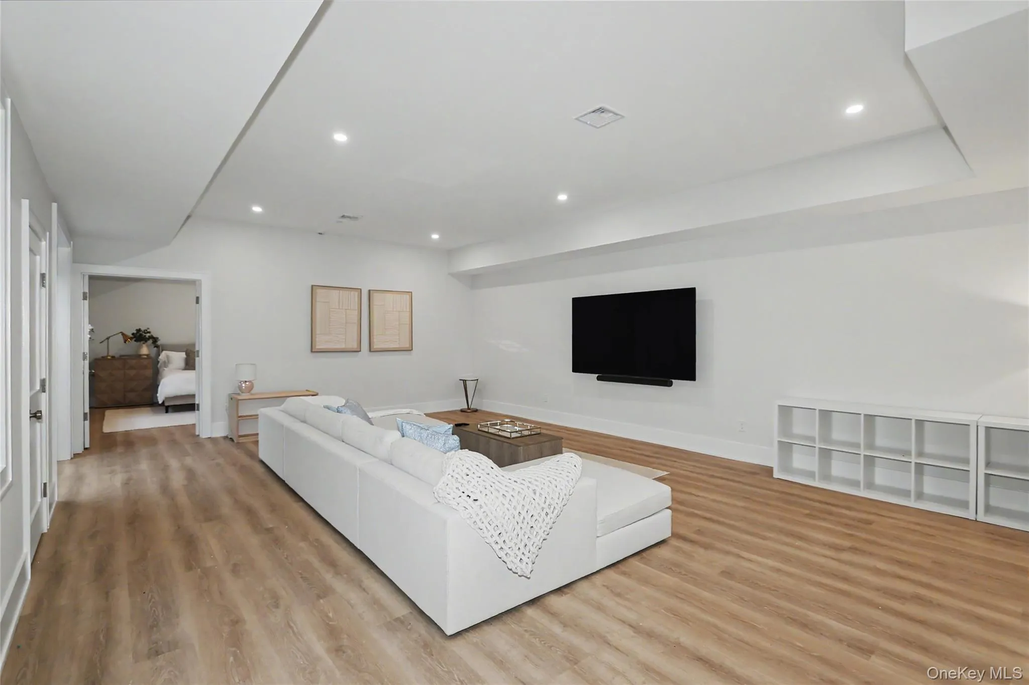2 Pheasant Run, North Hempstead, NY, 6 Bedrooms Bedrooms, 17 Rooms Rooms,6 BathroomsBathrooms,Residential,For Rent,Pheasant,0,978976 2 Pheasant Run, North Hempstead, NY, 6 Bedrooms Bedrooms, 17 Rooms Rooms,6 BathroomsBathrooms,Residential,For Rent,Pheasant,0,978976