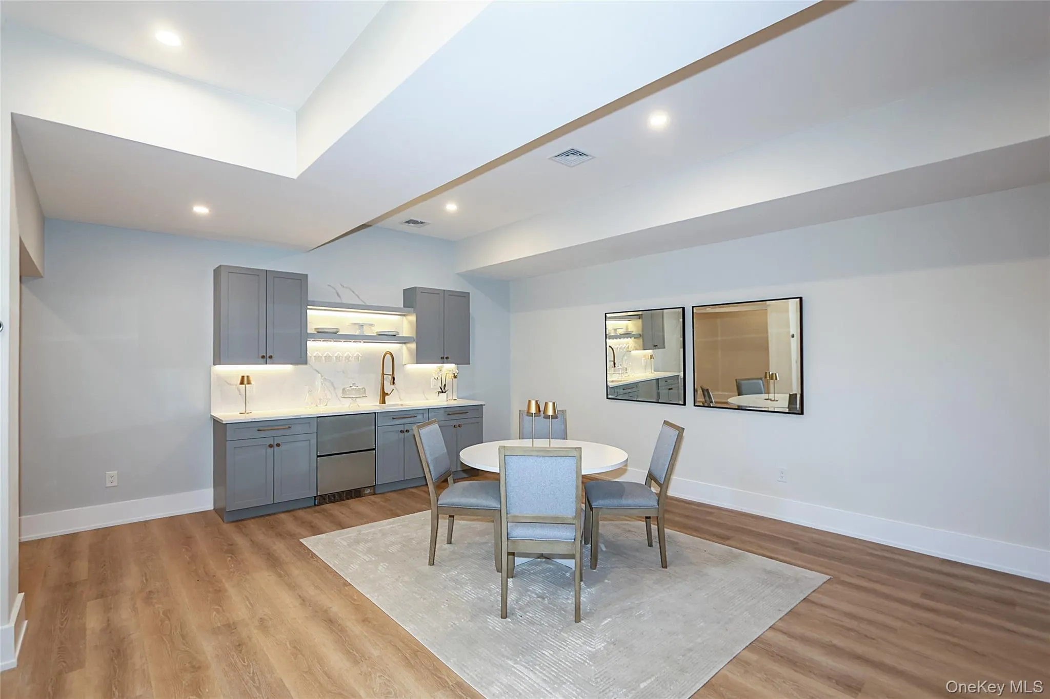2 Pheasant Run, North Hempstead, NY, 6 Bedrooms Bedrooms, 17 Rooms Rooms,5 BathroomsBathrooms,Residential,For Rent,Pheasant,0,978976 2 Pheasant Run, North Hempstead, NY, 6 Bedrooms Bedrooms, 17 Rooms Rooms,5 BathroomsBathrooms,Residential,For Rent,Pheasant,0,978976