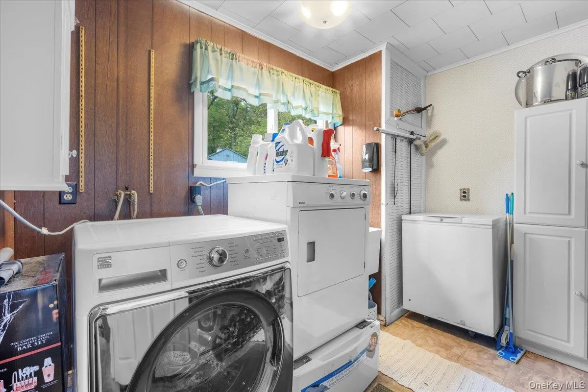 7 Hujay Terrace, Wappinger, NY, 5 Bedrooms Bedrooms, 10 Rooms Rooms,3 BathroomsBathrooms,Residential Sale,For Rent,Hujay,0,978978 7 Hujay Terrace, Wappinger, NY, 5 Bedrooms Bedrooms, 10 Rooms Rooms,3 BathroomsBathrooms,Residential Sale,For Rent,Hujay,0,978978