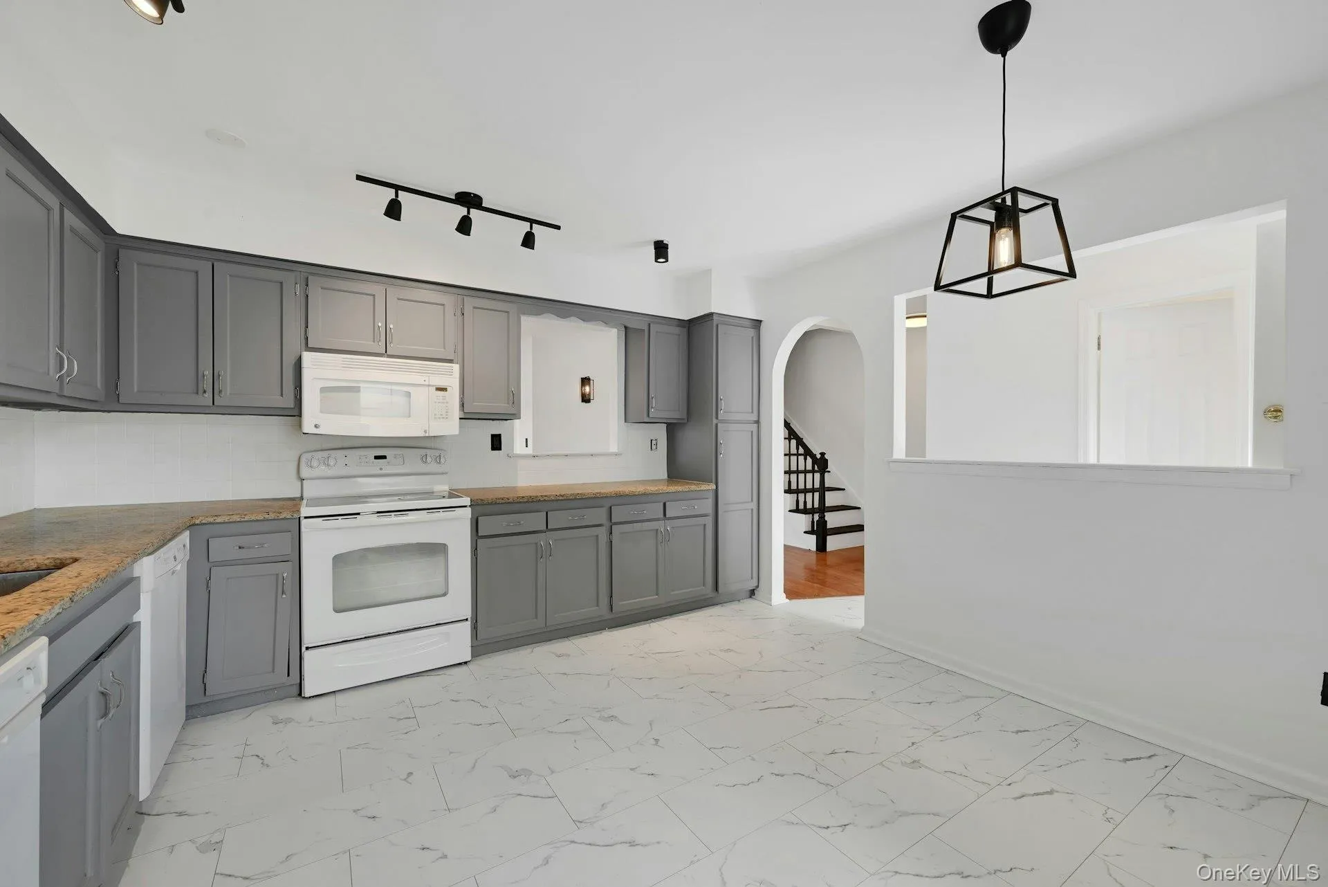 62 Somerset Drive, Ramapo, NY, 2 Bedrooms Bedrooms, 6 Rooms Rooms,2 BathroomsBathrooms,Residential,For Rent,Somerset,0,978992 62 Somerset Drive, Ramapo, NY, 2 Bedrooms Bedrooms, 6 Rooms Rooms,2 BathroomsBathrooms,Residential,For Rent,Somerset,0,978992