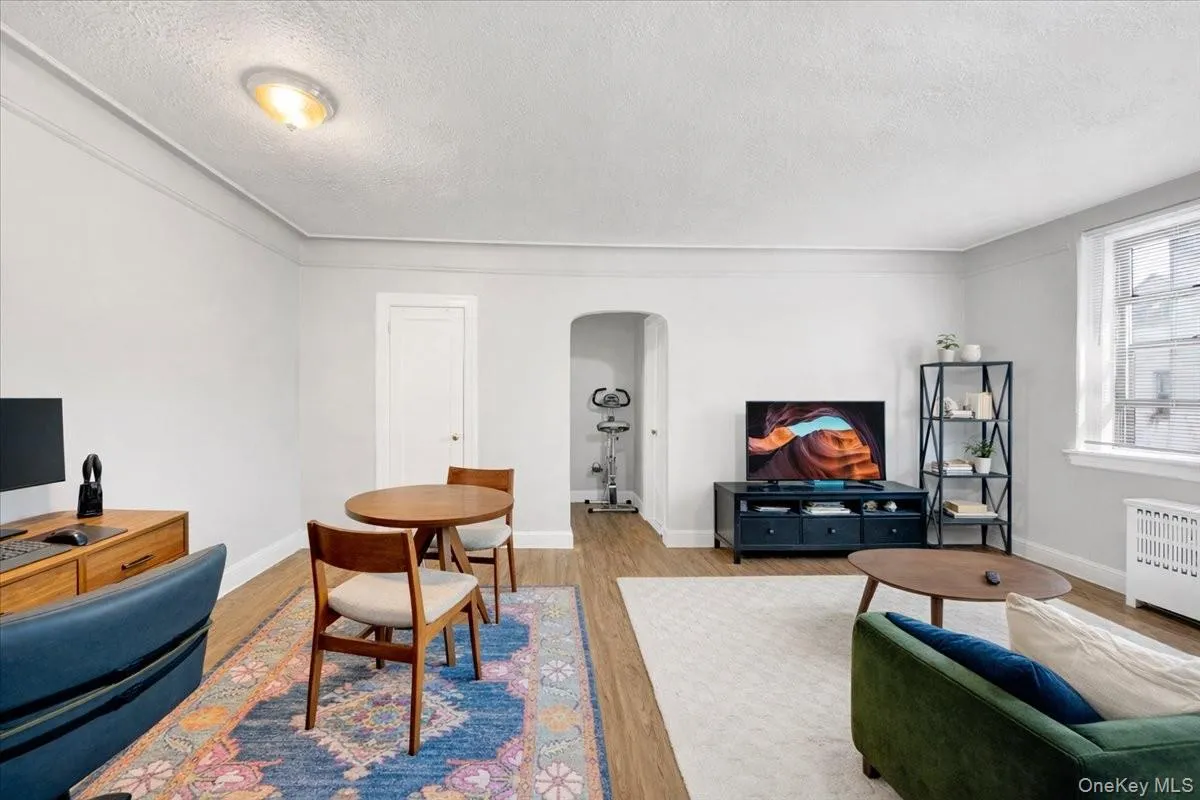 7 Greenridge Avenue, White Plains, NY, 1 Bedroom Bedrooms, 3 Rooms Rooms,1 BathroomBathrooms,Residential Lease,For Rent,Greenridge,0,979001 7 Greenridge Avenue, White Plains, NY, 1 Bedroom Bedrooms, 3 Rooms Rooms,1 BathroomBathrooms,Residential Lease,For Rent,Greenridge,0,979001