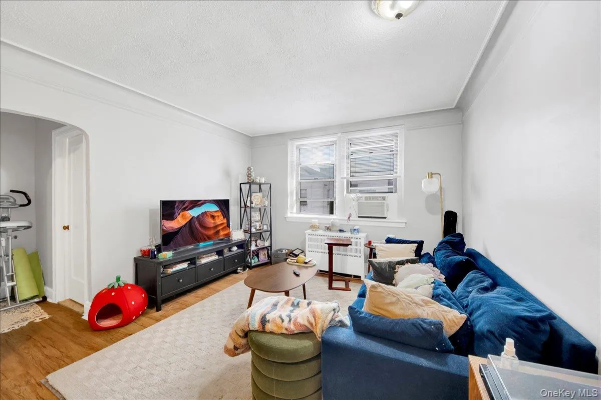 7 Greenridge Avenue, White Plains, NY, 1 Bedroom Bedrooms, 3 Rooms Rooms,1 BathroomBathrooms,Residential Lease,For Rent,Greenridge,0,979001 7 Greenridge Avenue, White Plains, NY, 1 Bedroom Bedrooms, 3 Rooms Rooms,1 BathroomBathrooms,Residential Lease,For Rent,Greenridge,0,979001