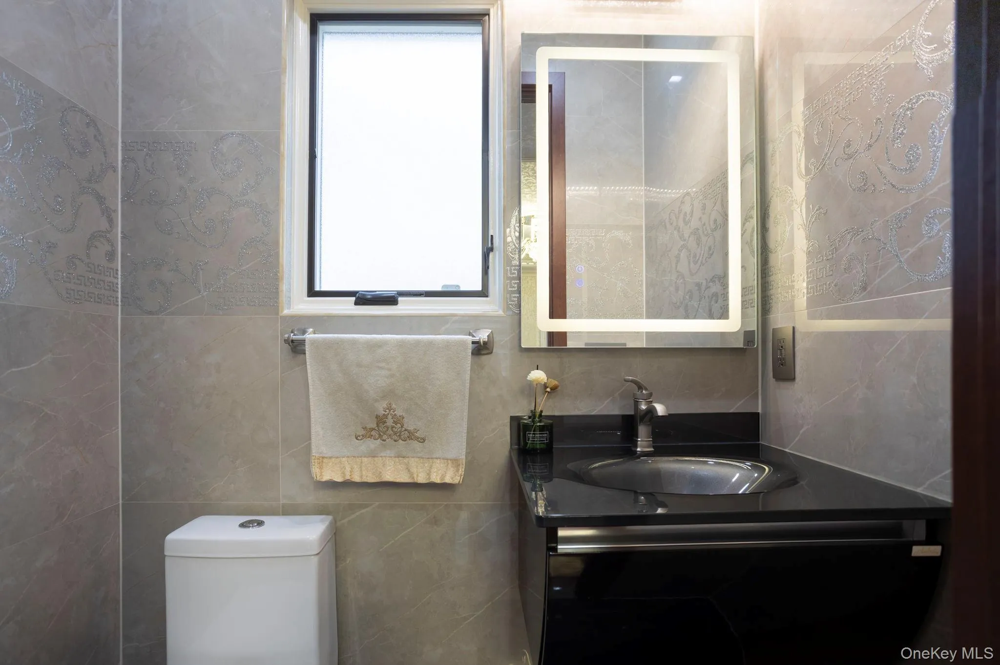69-42 180th Street, New York, NY, 4 Bedrooms Bedrooms, 14 Rooms Rooms,4 BathroomsBathrooms,Residential,For Rent,180th,0,979003 69-42 180th Street, New York, NY, 4 Bedrooms Bedrooms, 14 Rooms Rooms,4 BathroomsBathrooms,Residential,For Rent,180th,0,979003