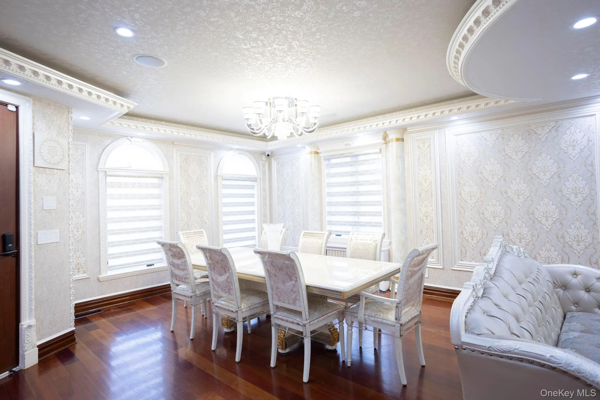 69-42 180th Street, New York, NY, 4 Bedrooms Bedrooms, 14 Rooms Rooms,4 BathroomsBathrooms,Residential,For Rent,180th,0,979003 69-42 180th Street, New York, NY, 4 Bedrooms Bedrooms, 14 Rooms Rooms,4 BathroomsBathrooms,Residential,For Rent,180th,0,979003