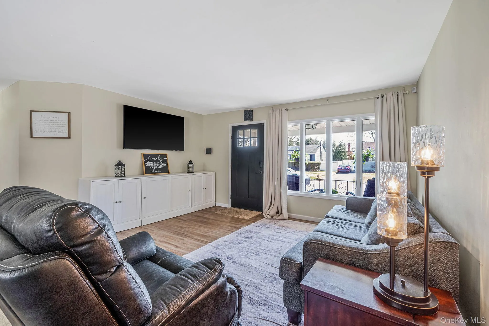 81 Dollard Drive, Babylon, NY, 5 Bedrooms Bedrooms, 9 Rooms Rooms,2 BathroomsBathrooms,Residential,For Rent,Dollard,0,979011 81 Dollard Drive, Babylon, NY, 5 Bedrooms Bedrooms, 9 Rooms Rooms,2 BathroomsBathrooms,Residential,For Rent,Dollard,0,979011