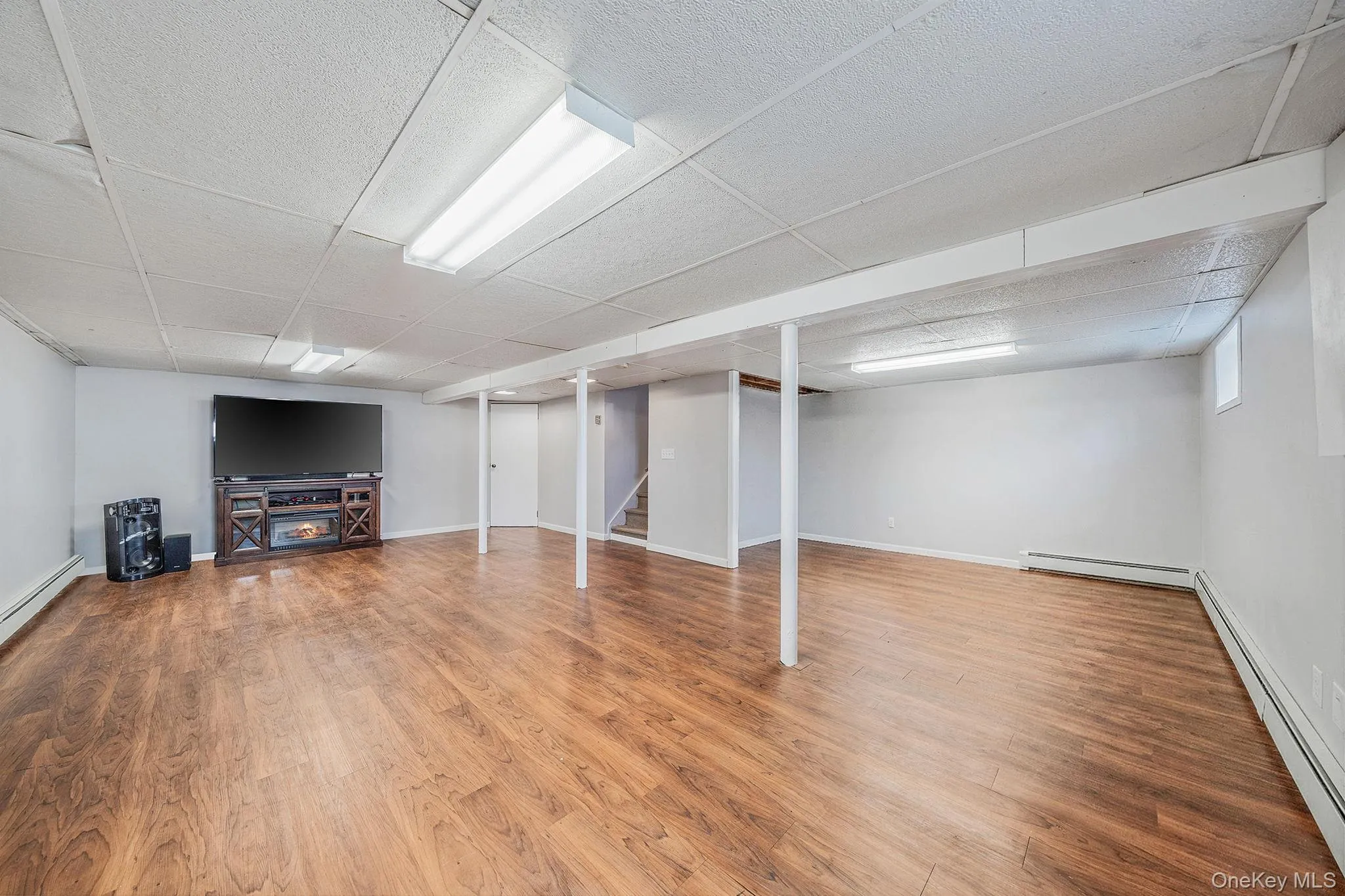 81 Dollard Drive, Babylon, NY, 5 Bedrooms Bedrooms, 9 Rooms Rooms,2 BathroomsBathrooms,Residential,For Rent,Dollard,0,979011 81 Dollard Drive, Babylon, NY, 5 Bedrooms Bedrooms, 9 Rooms Rooms,2 BathroomsBathrooms,Residential,For Rent,Dollard,0,979011