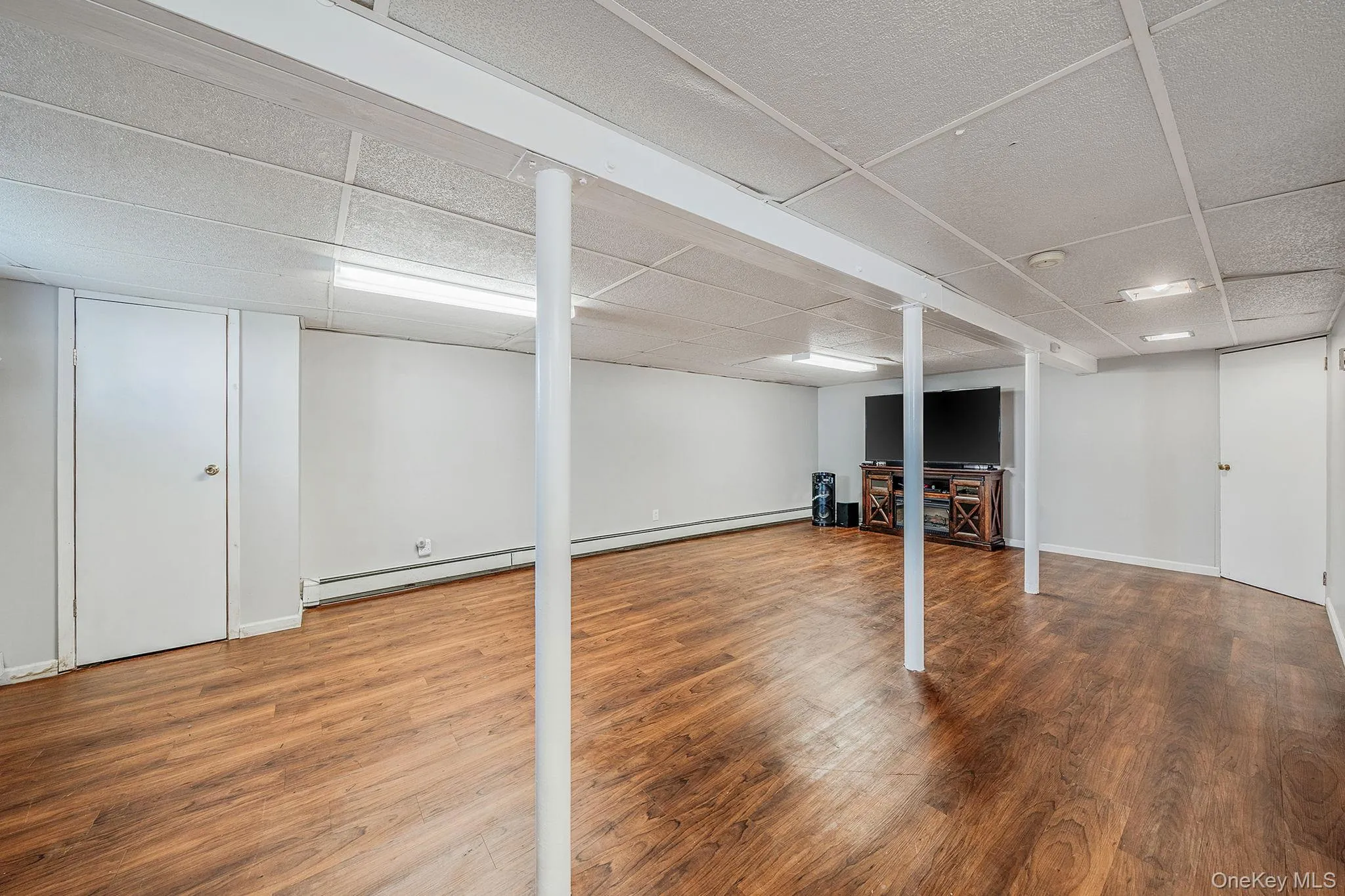 81 Dollard Drive, Babylon, NY, 5 Bedrooms Bedrooms, 9 Rooms Rooms,2 BathroomsBathrooms,Residential,For Rent,Dollard,0,979011 81 Dollard Drive, Babylon, NY, 5 Bedrooms Bedrooms, 9 Rooms Rooms,2 BathroomsBathrooms,Residential,For Rent,Dollard,0,979011