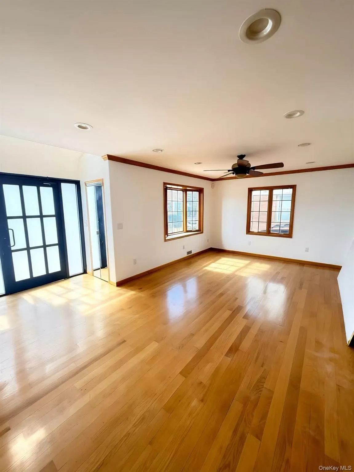 7611 270th Street, New York, NY, 5 Bedrooms Bedrooms, 10 Rooms Rooms,3 BathroomsBathrooms,Residential Lease,For Rent,270th,0,979024 7611 270th Street, New York, NY, 5 Bedrooms Bedrooms, 10 Rooms Rooms,3 BathroomsBathrooms,Residential Lease,For Rent,270th,0,979024