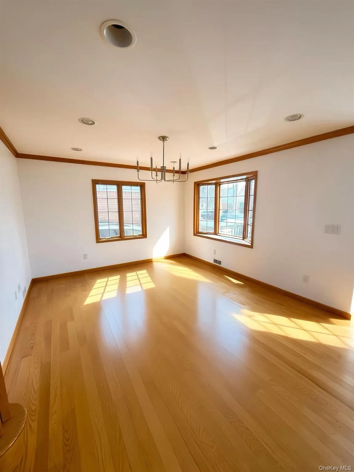 7611 270th Street, New York, NY, 5 Bedrooms Bedrooms, 10 Rooms Rooms,3 BathroomsBathrooms,Residential Lease,For Rent,270th,0,979024 7611 270th Street, New York, NY, 5 Bedrooms Bedrooms, 10 Rooms Rooms,3 BathroomsBathrooms,Residential Lease,For Rent,270th,0,979024