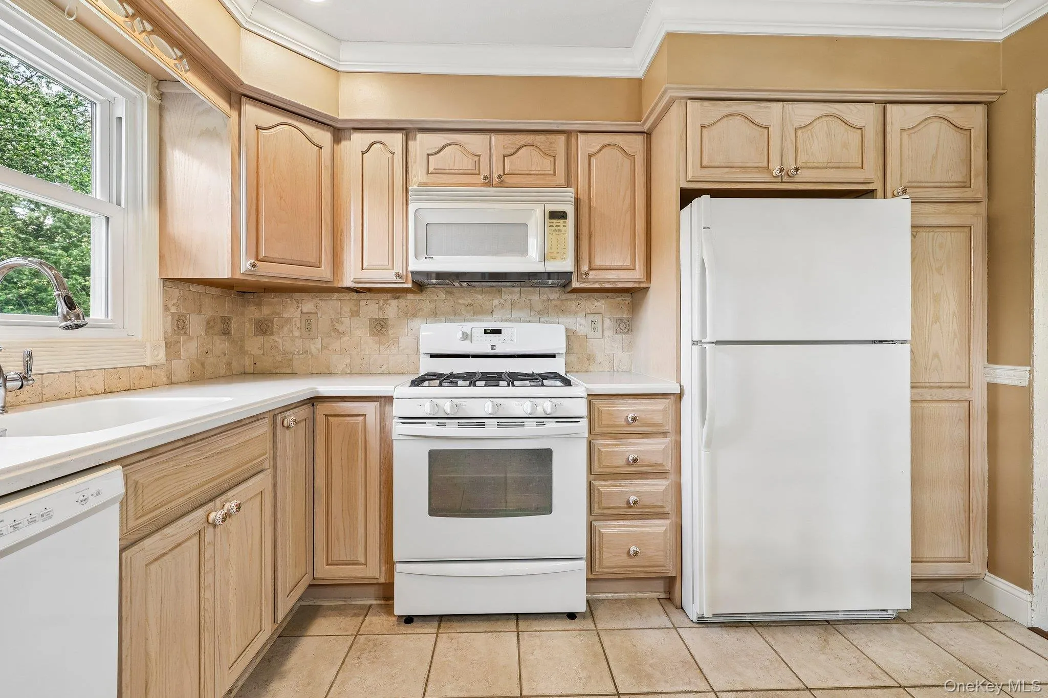 179 Brewery Road, Clarkstown, NY, 4 Bedrooms Bedrooms, 8 Rooms Rooms,2 BathroomsBathrooms,Residential,For Rent,Brewery,0,979025 179 Brewery Road, Clarkstown, NY, 4 Bedrooms Bedrooms, 8 Rooms Rooms,2 BathroomsBathrooms,Residential,For Rent,Brewery,0,979025