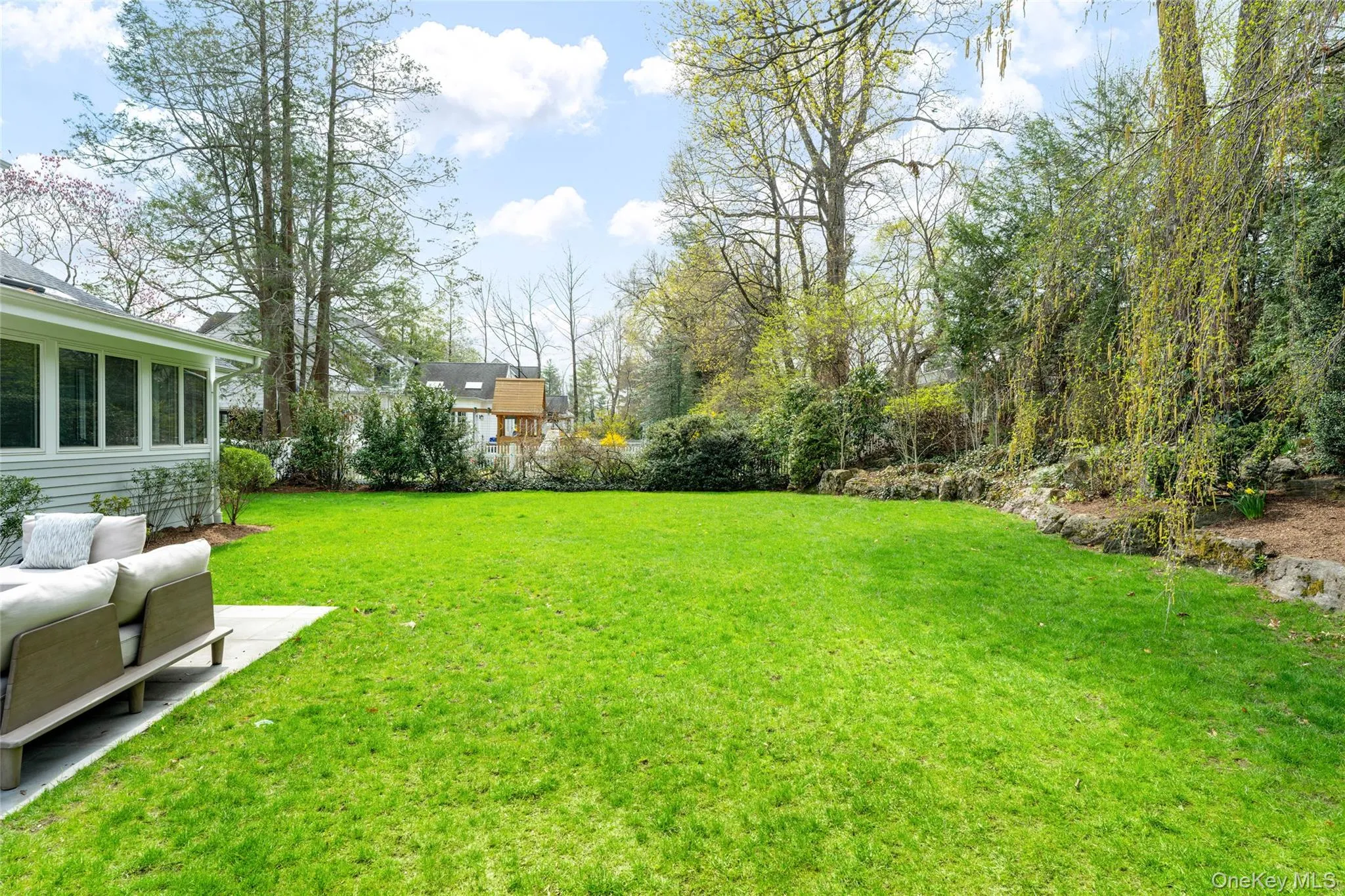 1 Canterbury Road, Harrison, NY, 4 Bedrooms Bedrooms, 10 Rooms Rooms,3 BathroomsBathrooms,Residential Lease,For Rent,Canterbury,0,979026 1 Canterbury Road, Harrison, NY, 4 Bedrooms Bedrooms, 10 Rooms Rooms,3 BathroomsBathrooms,Residential Lease,For Rent,Canterbury,0,979026
