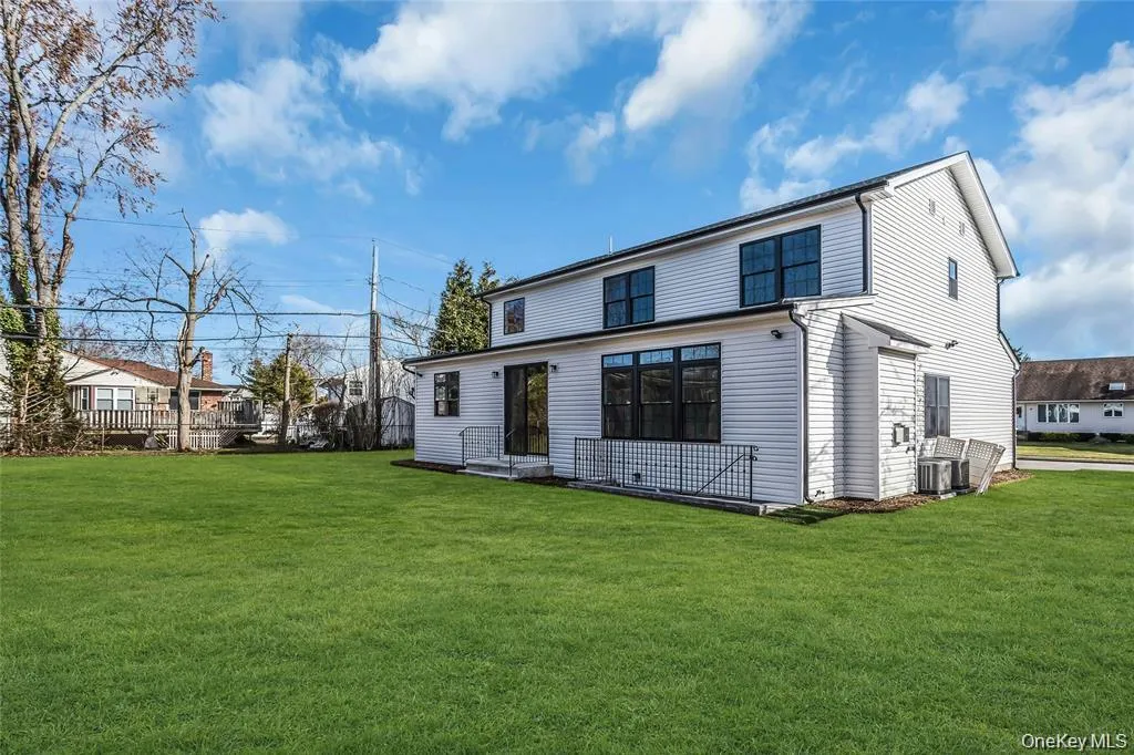 2000 Wilson Avenue, Hempstead, NY, 5 Bedrooms Bedrooms, 9 Rooms Rooms,3 BathroomsBathrooms,Residential,For Rent,Wilson,0,979034 2000 Wilson Avenue, Hempstead, NY, 5 Bedrooms Bedrooms, 9 Rooms Rooms,3 BathroomsBathrooms,Residential,For Rent,Wilson,0,979034
