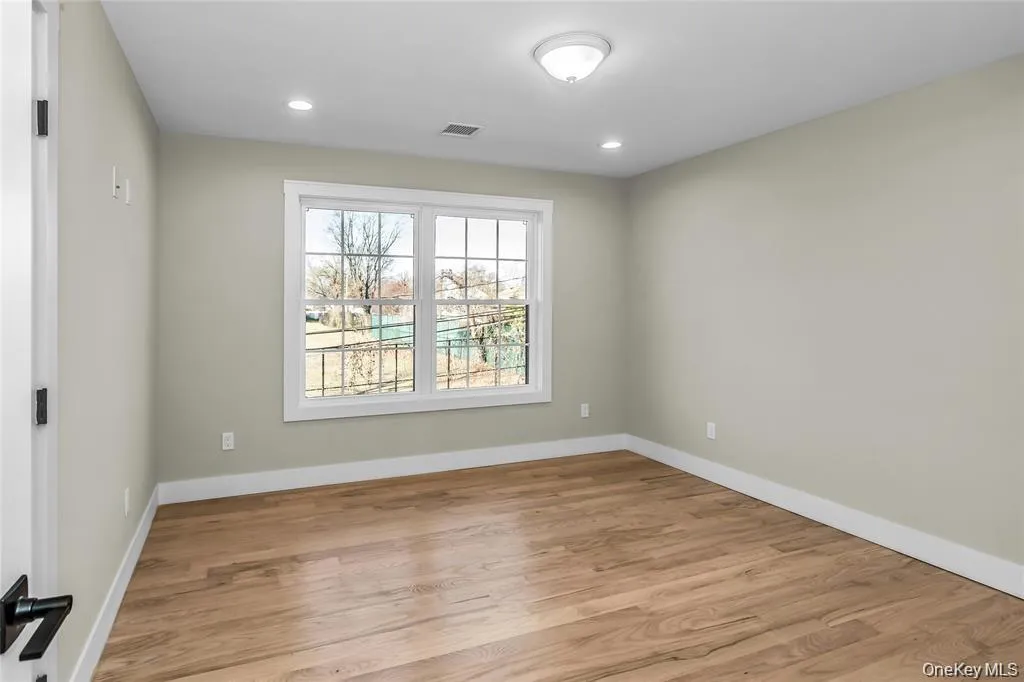 2000 Wilson Avenue, Hempstead, NY, 5 Bedrooms Bedrooms, 9 Rooms Rooms,3 BathroomsBathrooms,Residential,For Rent,Wilson,0,979034 2000 Wilson Avenue, Hempstead, NY, 5 Bedrooms Bedrooms, 9 Rooms Rooms,3 BathroomsBathrooms,Residential,For Rent,Wilson,0,979034