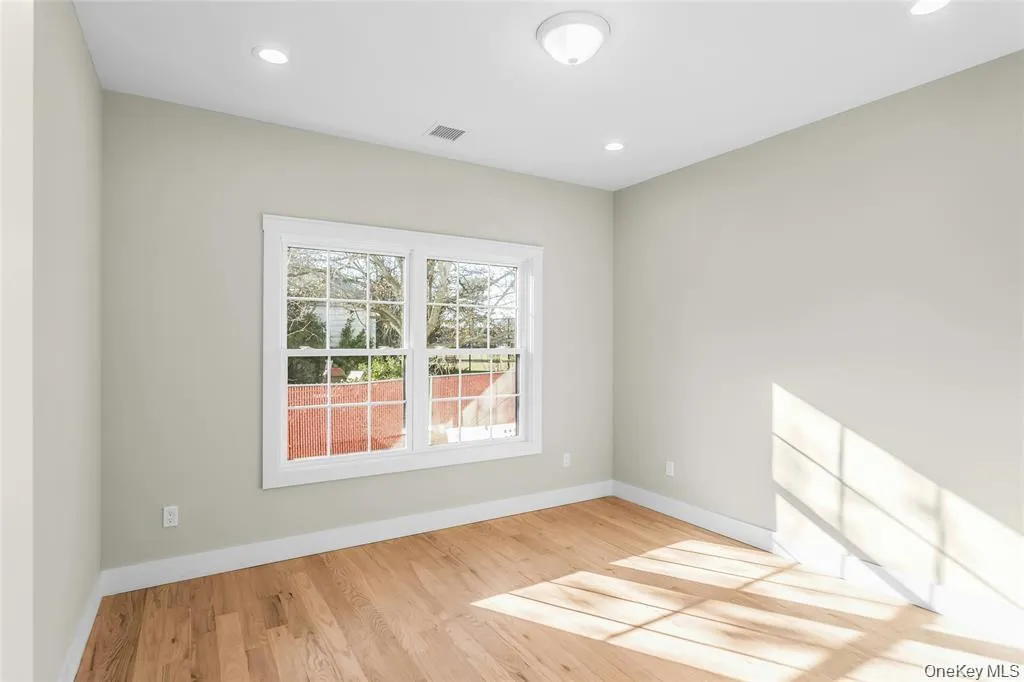 2000 Wilson Avenue, Hempstead, NY, 5 Bedrooms Bedrooms, 9 Rooms Rooms,3 BathroomsBathrooms,Residential,For Rent,Wilson,0,979034 2000 Wilson Avenue, Hempstead, NY, 5 Bedrooms Bedrooms, 9 Rooms Rooms,3 BathroomsBathrooms,Residential,For Rent,Wilson,0,979034