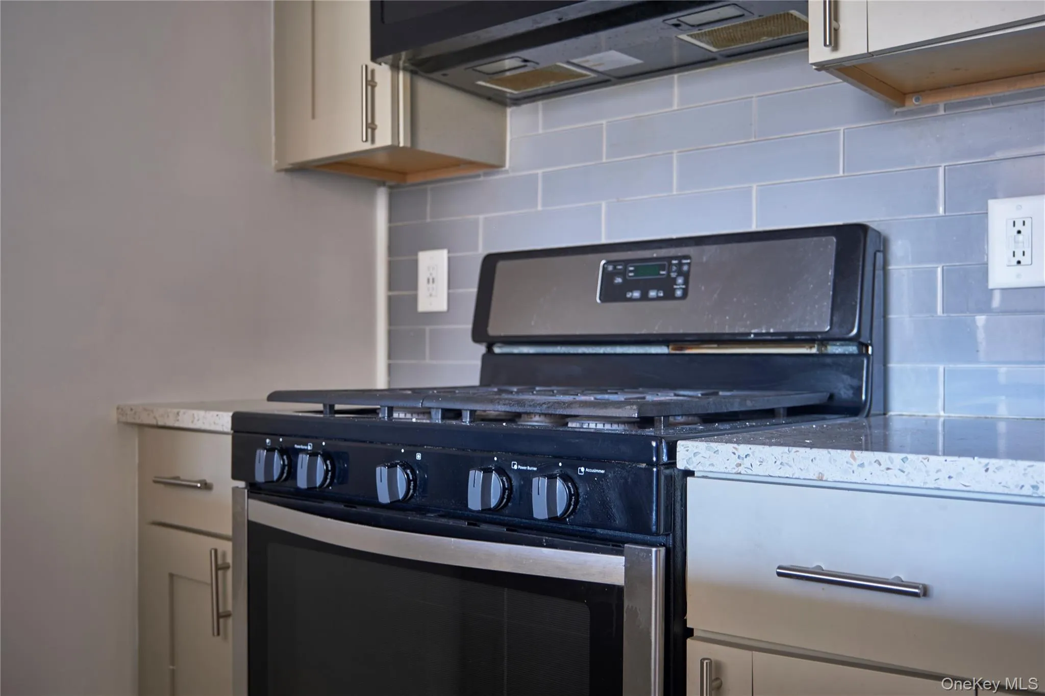 2 Consulate Drive, Eastchester, NY, 1 Bedroom Bedrooms, 3 Rooms Rooms,1 BathroomBathrooms,Residential Lease,For Rent,Consulate,0,979059 2 Consulate Drive, Eastchester, NY, 1 Bedroom Bedrooms, 3 Rooms Rooms,1 BathroomBathrooms,Residential Lease,For Rent,Consulate,0,979059