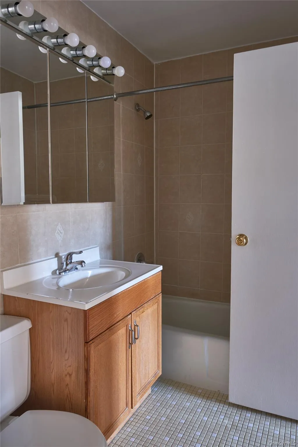 2 Consulate Drive, Eastchester, NY, 1 Bedroom Bedrooms, 3 Rooms Rooms,1 BathroomBathrooms,Residential Lease,For Rent,Consulate,0,979059 2 Consulate Drive, Eastchester, NY, 1 Bedroom Bedrooms, 3 Rooms Rooms,1 BathroomBathrooms,Residential Lease,For Rent,Consulate,0,979059