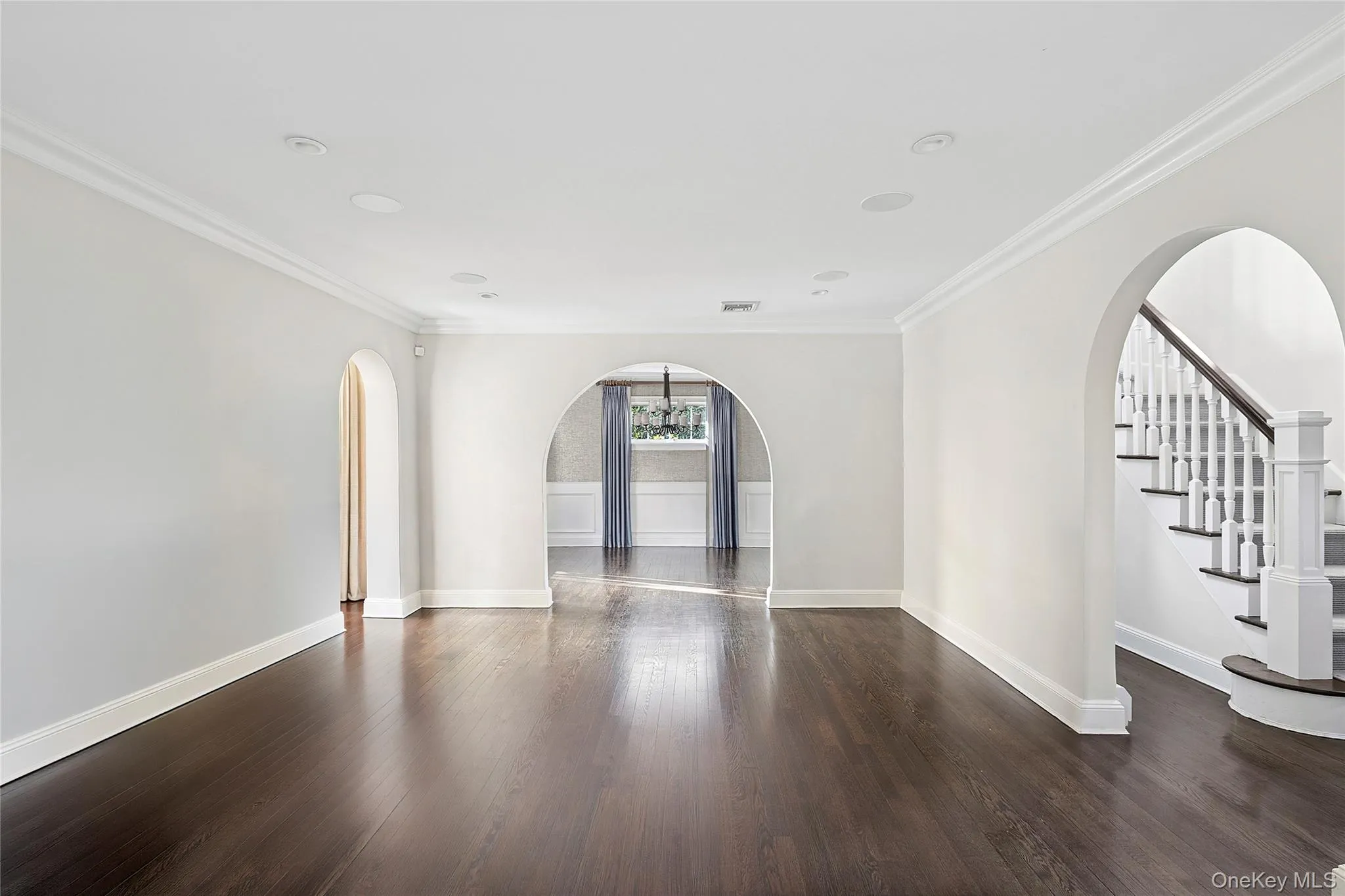 44 Old Ox Road, North Hempstead, NY, 3 Bedrooms Bedrooms, 8 Rooms Rooms,2 BathroomsBathrooms,Residential Lease,For Rent,Old Ox,0,979068 44 Old Ox Road, North Hempstead, NY, 3 Bedrooms Bedrooms, 8 Rooms Rooms,2 BathroomsBathrooms,Residential Lease,For Rent,Old Ox,0,979068