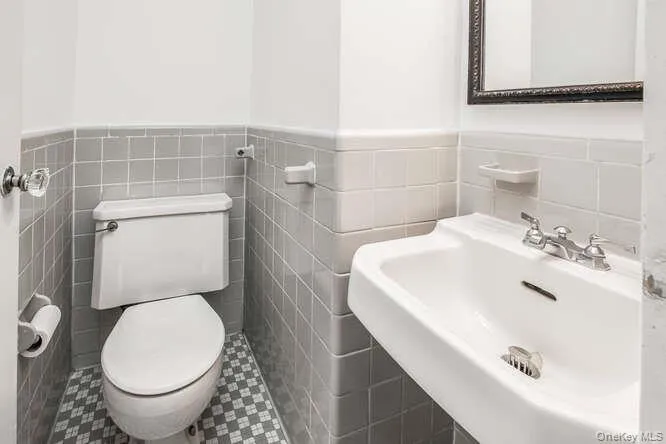 Half bathroom Half bathroom