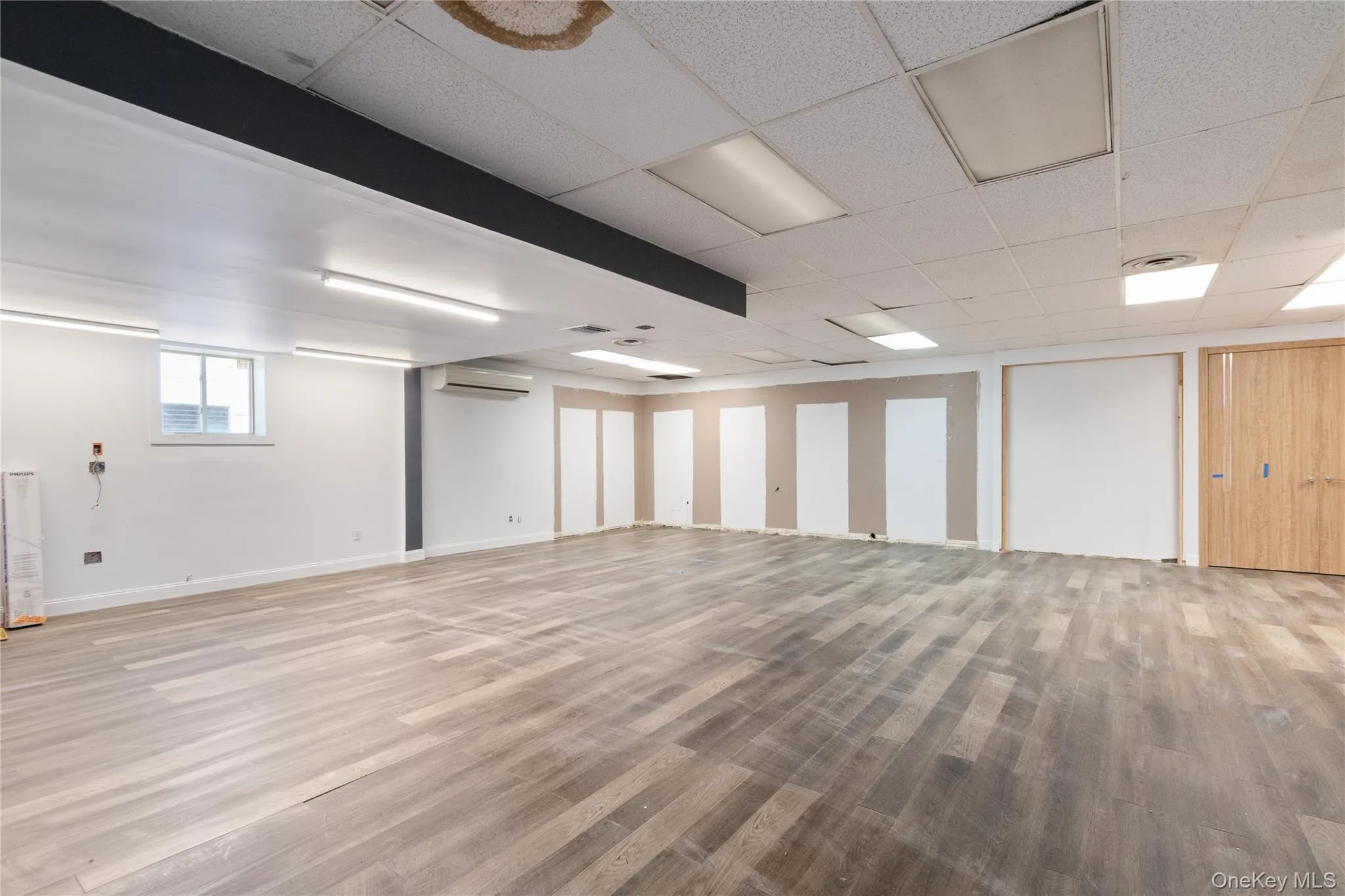 435 Old Country Road, North Hempstead, NY, ,Commercial Lease,For Rent,Old Country,0,979085 435 Old Country Road, North Hempstead, NY, ,Commercial Lease,For Rent,Old Country,0,979085