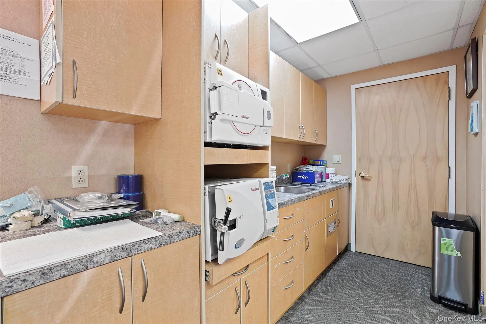 84-10 153rd Avenue, New York, NY, ,Commercial Lease,For Rent,153rd,0,979087 84-10 153rd Avenue, New York, NY, ,Commercial Lease,For Rent,153rd,0,979087