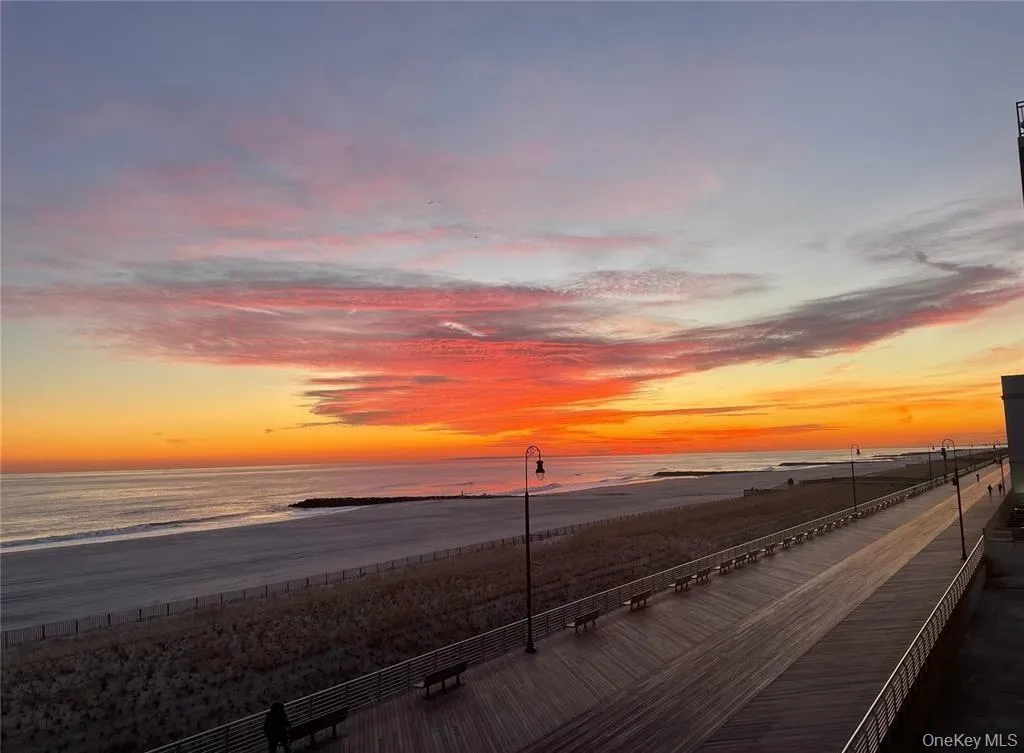 380 Penn Street, Long Beach, NY, 6 Bedrooms Bedrooms, 6 Rooms Rooms,4 BathroomsBathrooms,Residential Lease,For Rent,Penn,0,979090 380 Penn Street, Long Beach, NY, 6 Bedrooms Bedrooms, 6 Rooms Rooms,4 BathroomsBathrooms,Residential Lease,For Rent,Penn,0,979090