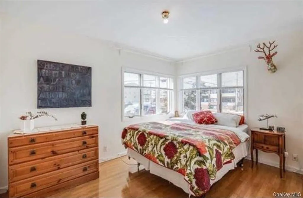 380 Penn Street, Long Beach, NY, 6 Bedrooms Bedrooms, 6 Rooms Rooms,4 BathroomsBathrooms,Residential Lease,For Rent,Penn,0,979090 380 Penn Street, Long Beach, NY, 6 Bedrooms Bedrooms, 6 Rooms Rooms,4 BathroomsBathrooms,Residential Lease,For Rent,Penn,0,979090