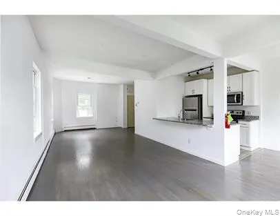 144 Union, Poughkeepsie, NY, 2 Rooms Rooms,1 BathroomBathrooms,Residential Lease,For Rent,Union,0,979102 144 Union, Poughkeepsie, NY, 2 Rooms Rooms,1 BathroomBathrooms,Residential Lease,For Rent,Union,0,979102
