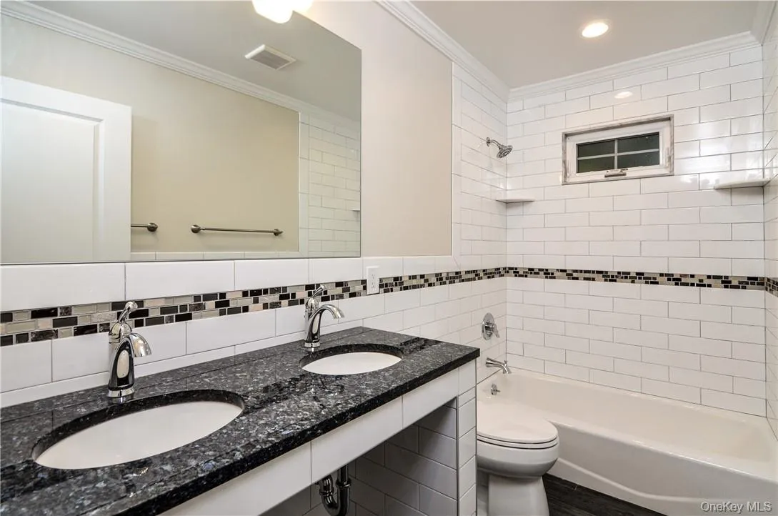 304 Battle Avenue, White Plains, NY, 3 Bedrooms Bedrooms, 6 Rooms Rooms,1 BathroomBathrooms,Residential Lease,For Rent,Battle,0,979106 304 Battle Avenue, White Plains, NY, 3 Bedrooms Bedrooms, 6 Rooms Rooms,1 BathroomBathrooms,Residential Lease,For Rent,Battle,0,979106