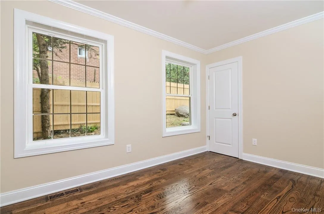 304 Battle Avenue, White Plains, NY, 3 Bedrooms Bedrooms, 6 Rooms Rooms,1 BathroomBathrooms,Residential Lease,For Rent,Battle,0,979106 304 Battle Avenue, White Plains, NY, 3 Bedrooms Bedrooms, 6 Rooms Rooms,1 BathroomBathrooms,Residential Lease,For Rent,Battle,0,979106