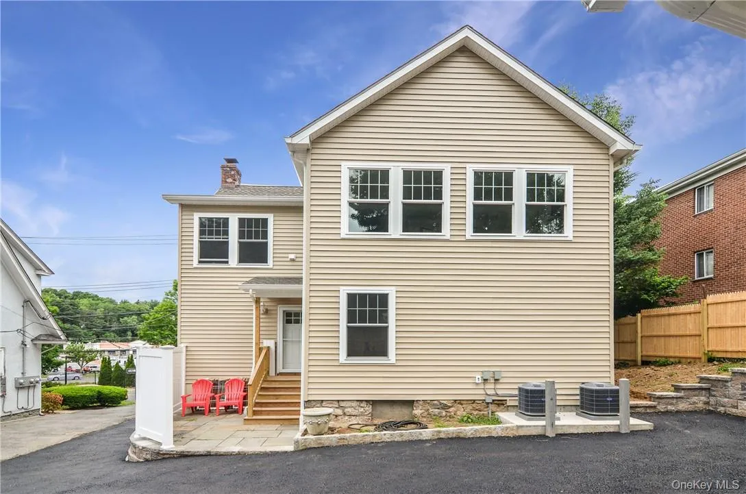 304 Battle Avenue, White Plains, NY, 3 Bedrooms Bedrooms, 6 Rooms Rooms,1 BathroomBathrooms,Residential Lease,For Rent,Battle,0,979106 304 Battle Avenue, White Plains, NY, 3 Bedrooms Bedrooms, 6 Rooms Rooms,1 BathroomBathrooms,Residential Lease,For Rent,Battle,0,979106