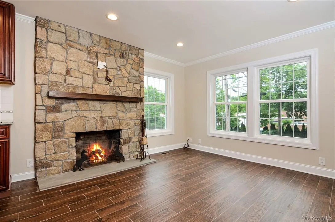 304 Battle Avenue, White Plains, NY, 3 Bedrooms Bedrooms, 6 Rooms Rooms,1 BathroomBathrooms,Residential Lease,For Rent,Battle,0,979106 304 Battle Avenue, White Plains, NY, 3 Bedrooms Bedrooms, 6 Rooms Rooms,1 BathroomBathrooms,Residential Lease,For Rent,Battle,0,979106