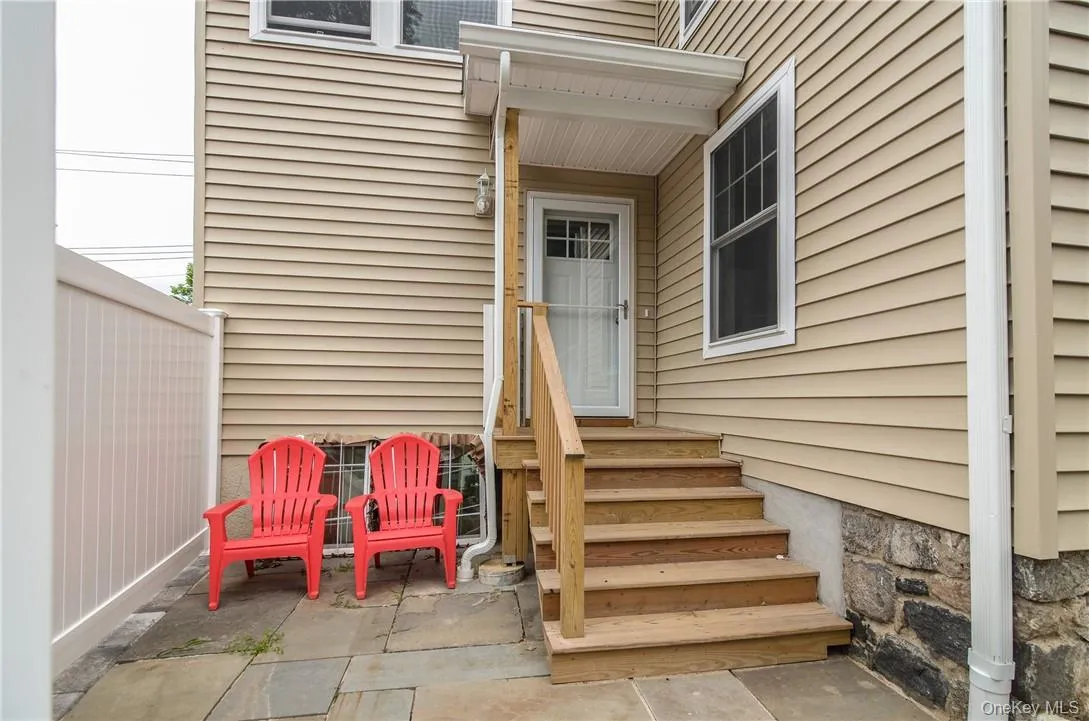 304 Battle Avenue, White Plains, NY, 3 Bedrooms Bedrooms, 6 Rooms Rooms,1 BathroomBathrooms,Residential Lease,For Rent,Battle,0,979106 304 Battle Avenue, White Plains, NY, 3 Bedrooms Bedrooms, 6 Rooms Rooms,1 BathroomBathrooms,Residential Lease,For Rent,Battle,0,979106