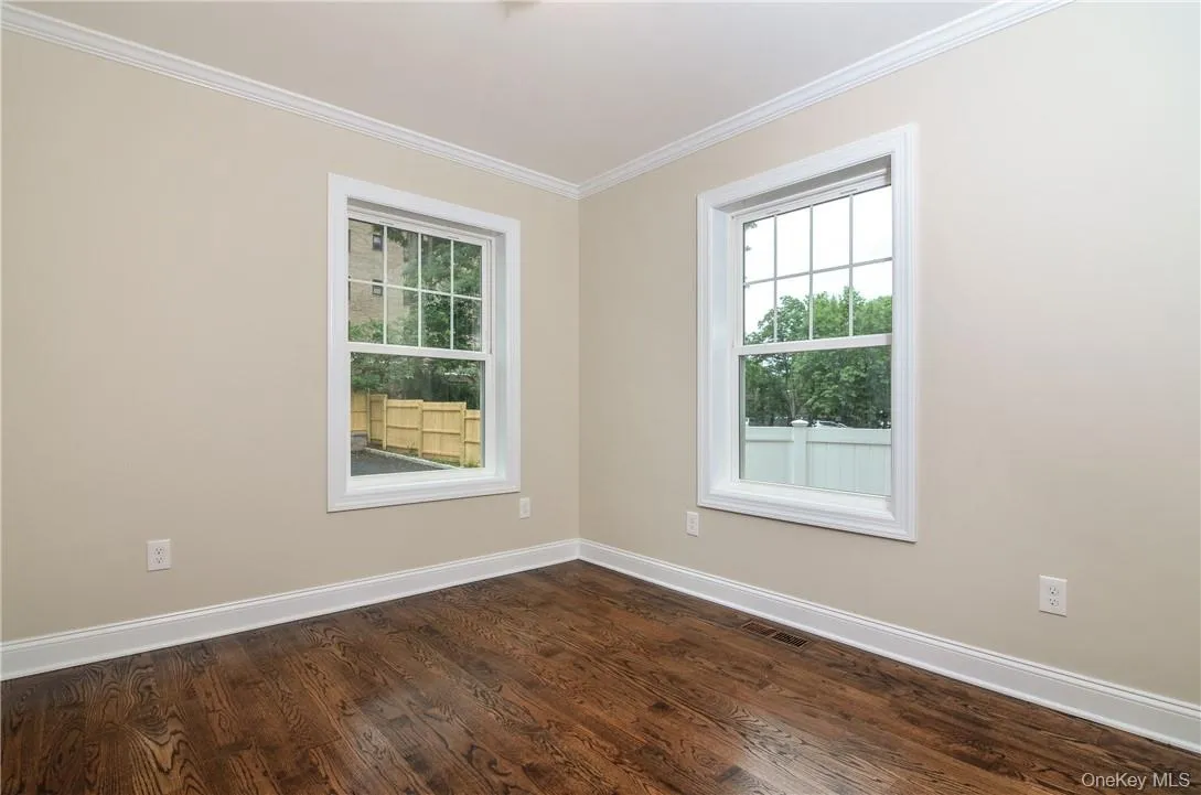 304 Battle Avenue, White Plains, NY, 3 Bedrooms Bedrooms, 6 Rooms Rooms,1 BathroomBathrooms,Residential Lease,For Rent,Battle,0,979106 304 Battle Avenue, White Plains, NY, 3 Bedrooms Bedrooms, 6 Rooms Rooms,1 BathroomBathrooms,Residential Lease,For Rent,Battle,0,979106