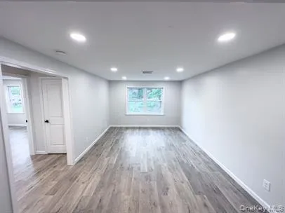 453 Vineyard Avenue, Lloyd, NY, 3 Bedrooms Bedrooms, 4 Rooms Rooms,1 BathroomBathrooms,Residential Lease,For Rent,Vineyard,0,979107 453 Vineyard Avenue, Lloyd, NY, 3 Bedrooms Bedrooms, 4 Rooms Rooms,1 BathroomBathrooms,Residential Lease,For Rent,Vineyard,0,979107