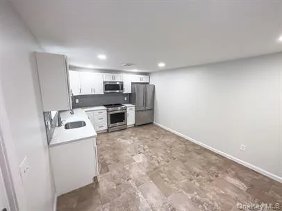 453 Vineyard Avenue, Lloyd, NY, 3 Bedrooms Bedrooms, 4 Rooms Rooms,1 BathroomBathrooms,Residential Lease,For Rent,Vineyard,0,979107 453 Vineyard Avenue, Lloyd, NY, 3 Bedrooms Bedrooms, 4 Rooms Rooms,1 BathroomBathrooms,Residential Lease,For Rent,Vineyard,0,979107