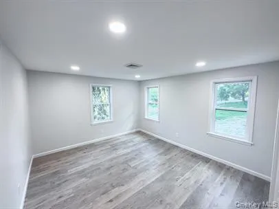 453 Vineyard Avenue, Lloyd, NY, 3 Bedrooms Bedrooms, 4 Rooms Rooms,1 BathroomBathrooms,Residential Lease,For Rent,Vineyard,0,979107 453 Vineyard Avenue, Lloyd, NY, 3 Bedrooms Bedrooms, 4 Rooms Rooms,1 BathroomBathrooms,Residential Lease,For Rent,Vineyard,0,979107