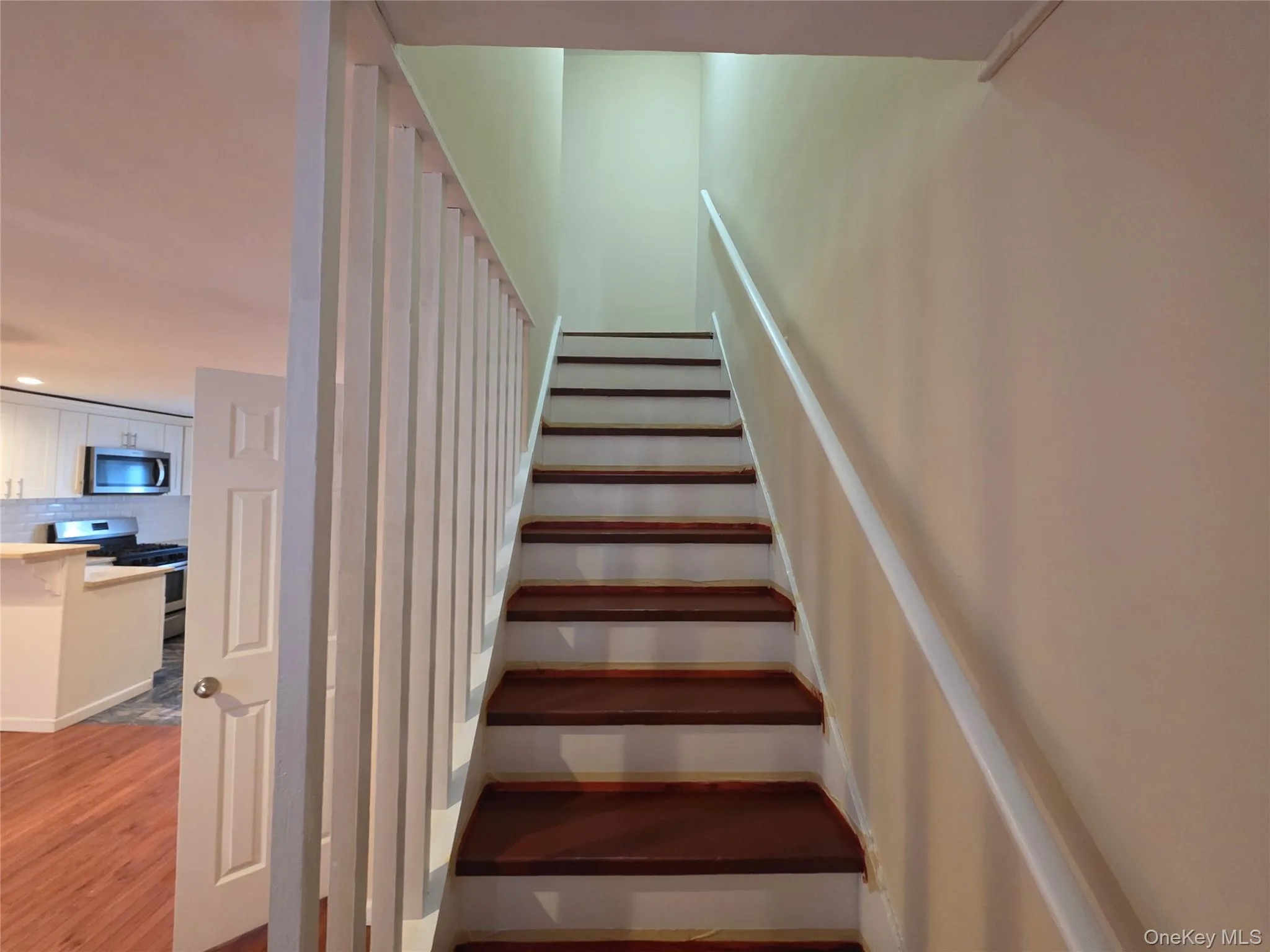 42 Hasbrouck Street, Newburgh (city), NY, 3 Bedrooms Bedrooms, 5 Rooms Rooms,1 BathroomBathrooms,Residential Lease,For Rent,Hasbrouck,0,979109 42 Hasbrouck Street, Newburgh (city), NY, 3 Bedrooms Bedrooms, 5 Rooms Rooms,1 BathroomBathrooms,Residential Lease,For Rent,Hasbrouck,0,979109