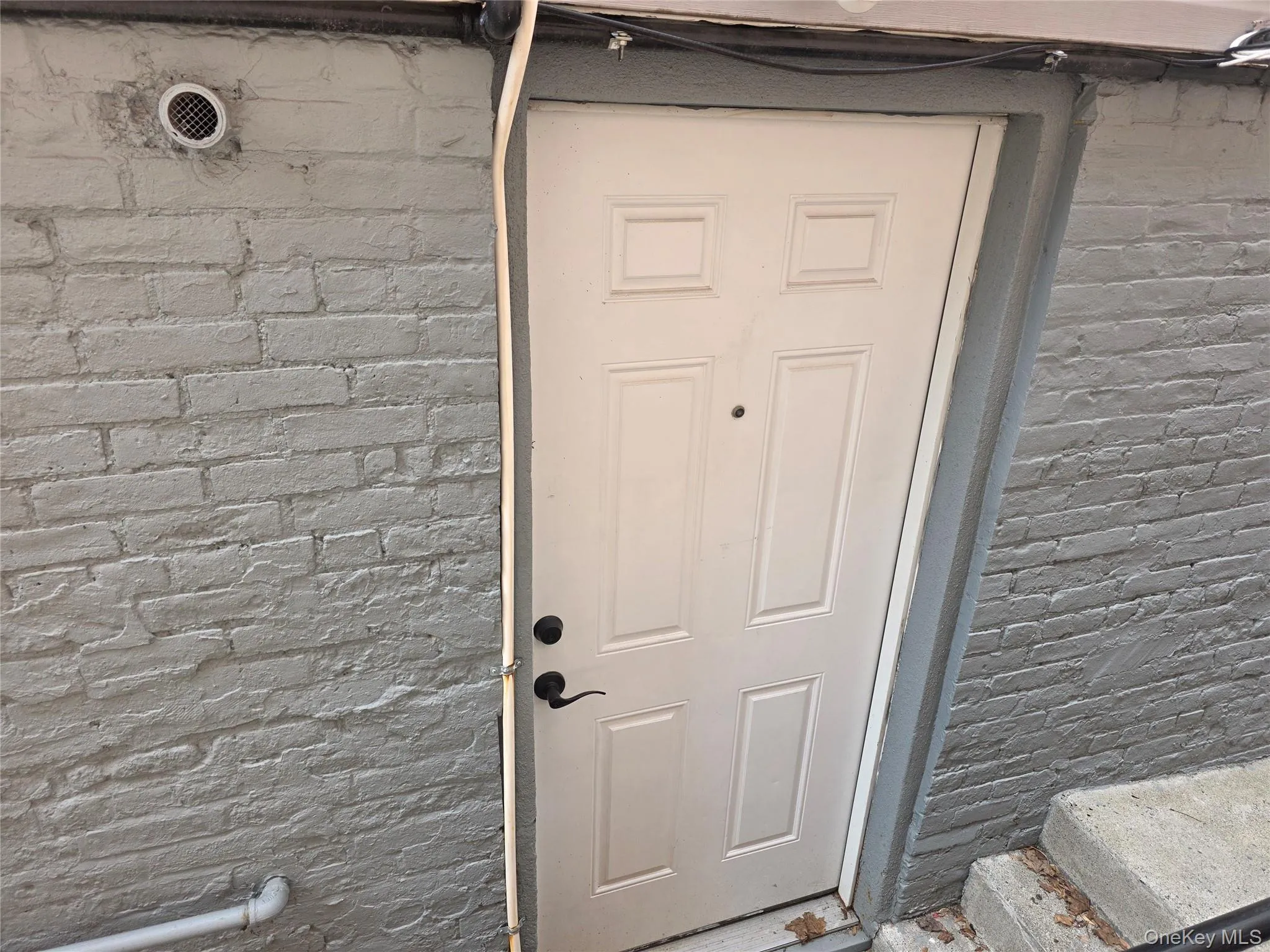 42 Hasbrouck Street, Newburgh (city), NY, 1 Bedroom Bedrooms, 2 Rooms Rooms,1 BathroomBathrooms,Residential Lease,For Rent,Hasbrouck,0,979117 42 Hasbrouck Street, Newburgh (city), NY, 1 Bedroom Bedrooms, 2 Rooms Rooms,1 BathroomBathrooms,Residential Lease,For Rent,Hasbrouck,0,979117