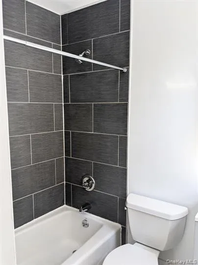 24-26 Academy Street, Poughkeepsie, NY, 2 Bedrooms Bedrooms, 3 Rooms Rooms,1 BathroomBathrooms,Residential Lease,For Rent,Academy,0,979126 24-26 Academy Street, Poughkeepsie, NY, 2 Bedrooms Bedrooms, 3 Rooms Rooms,1 BathroomBathrooms,Residential Lease,For Rent,Academy,0,979126