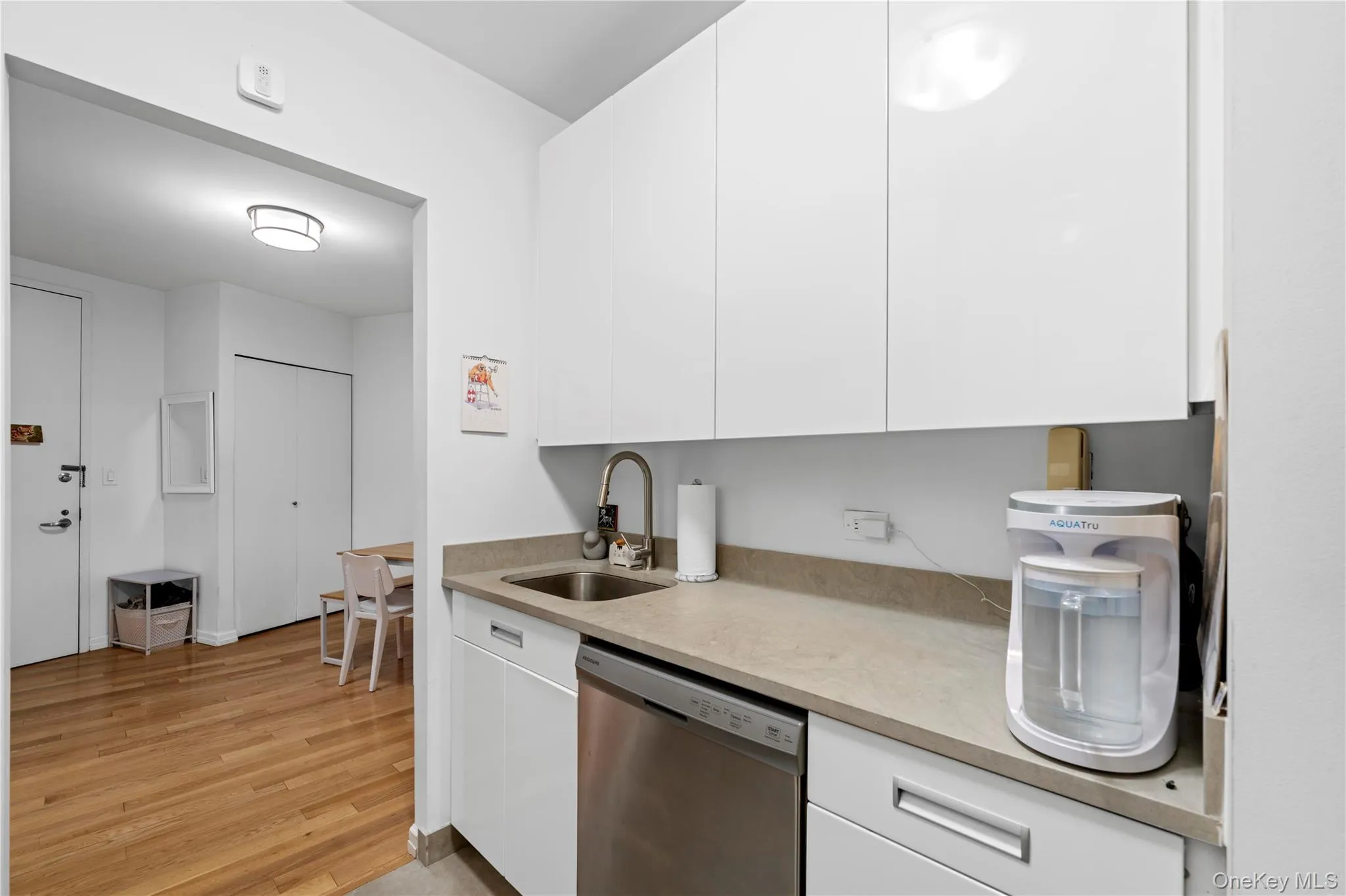 99 John Street, New York, NY, 2 Rooms Rooms,1 BathroomBathrooms,Residential Sale,For Rent,John,0,979140 99 John Street, New York, NY, 2 Rooms Rooms,1 BathroomBathrooms,Residential Sale,For Rent,John,0,979140