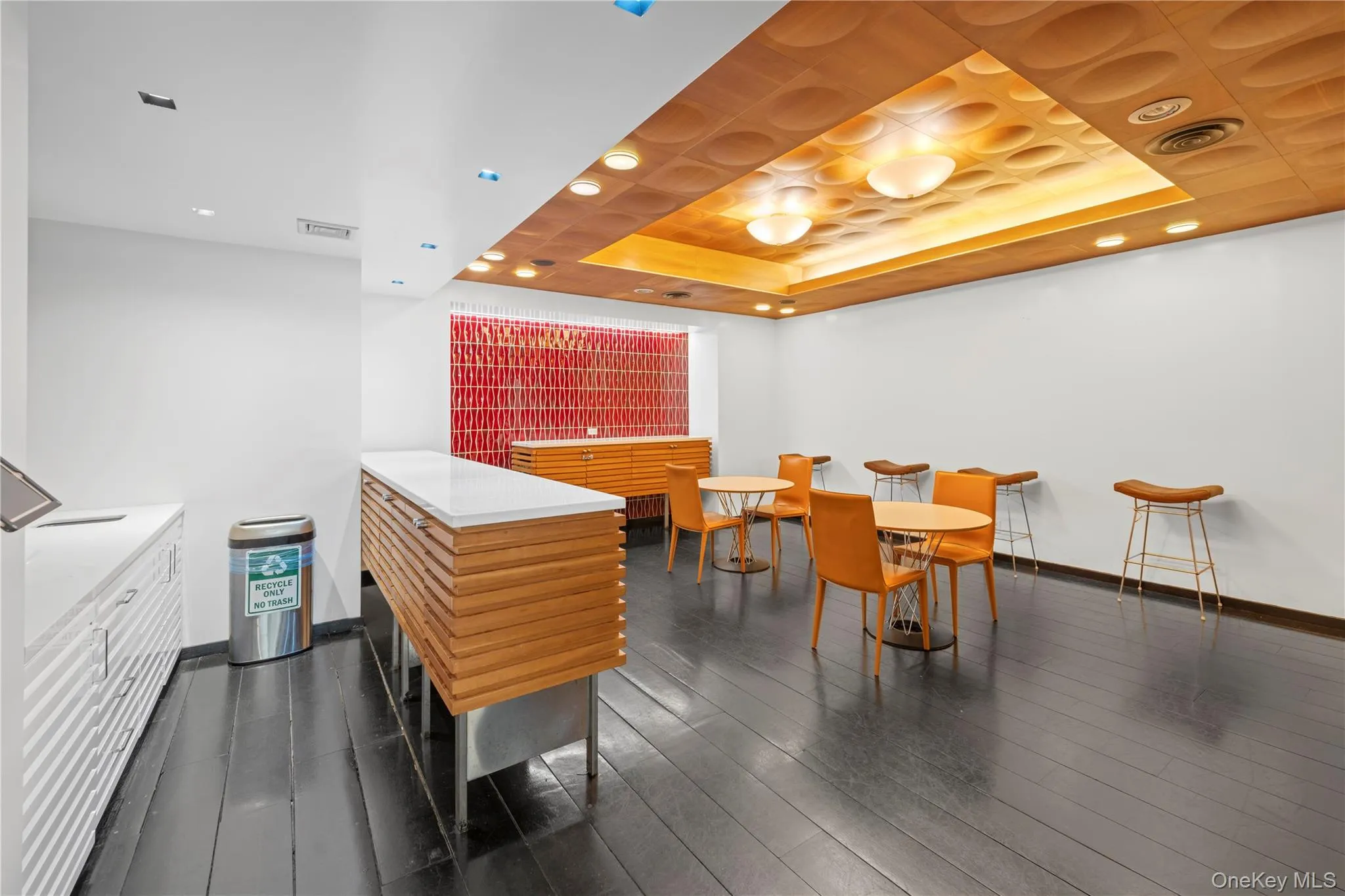 99 John Street, New York, NY, 2 Rooms Rooms,1 BathroomBathrooms,Residential Sale,For Rent,John,0,979140 99 John Street, New York, NY, 2 Rooms Rooms,1 BathroomBathrooms,Residential Sale,For Rent,John,0,979140