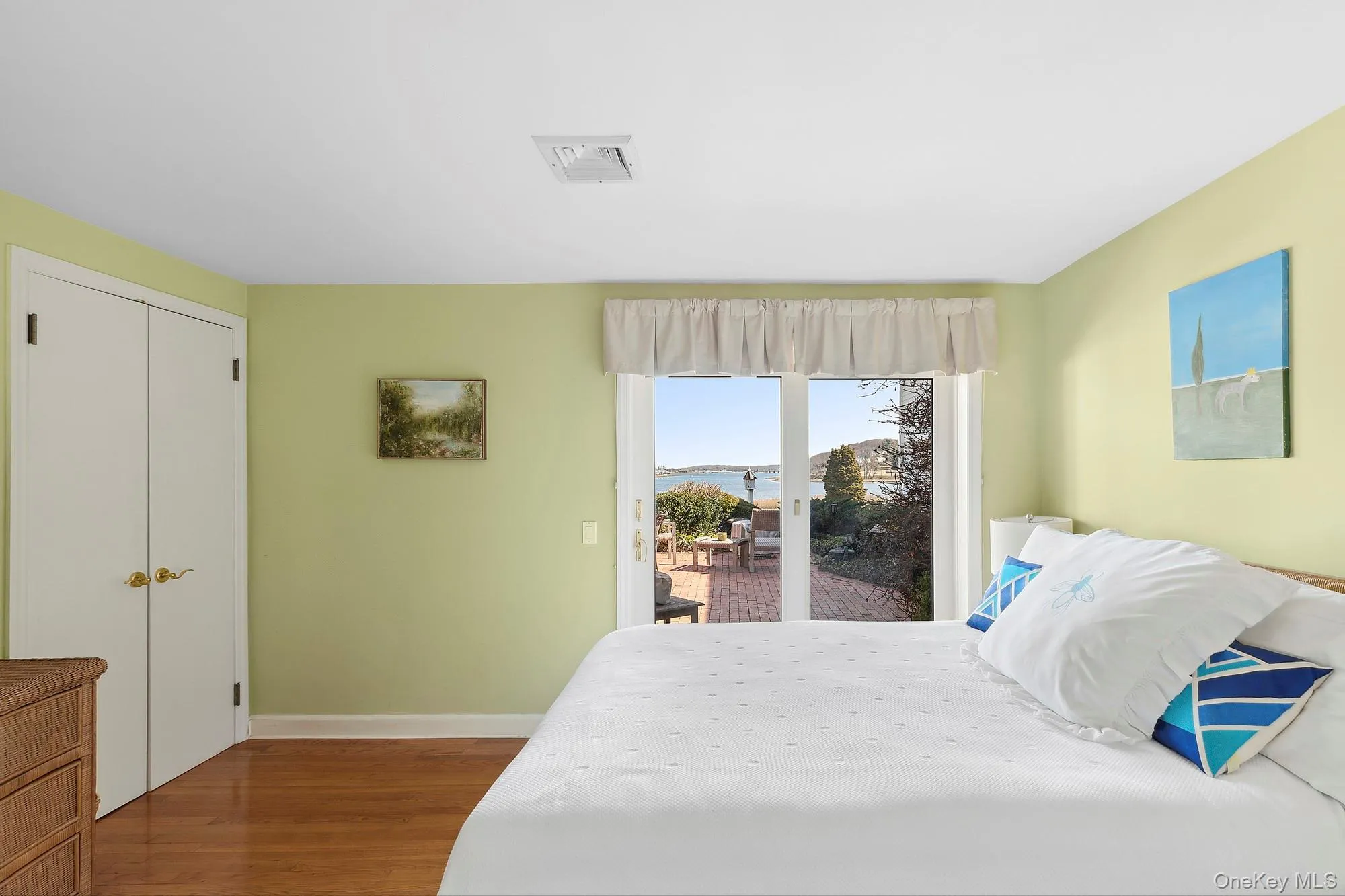 1st Floor Bedroom 1 1st Floor Bedroom 1