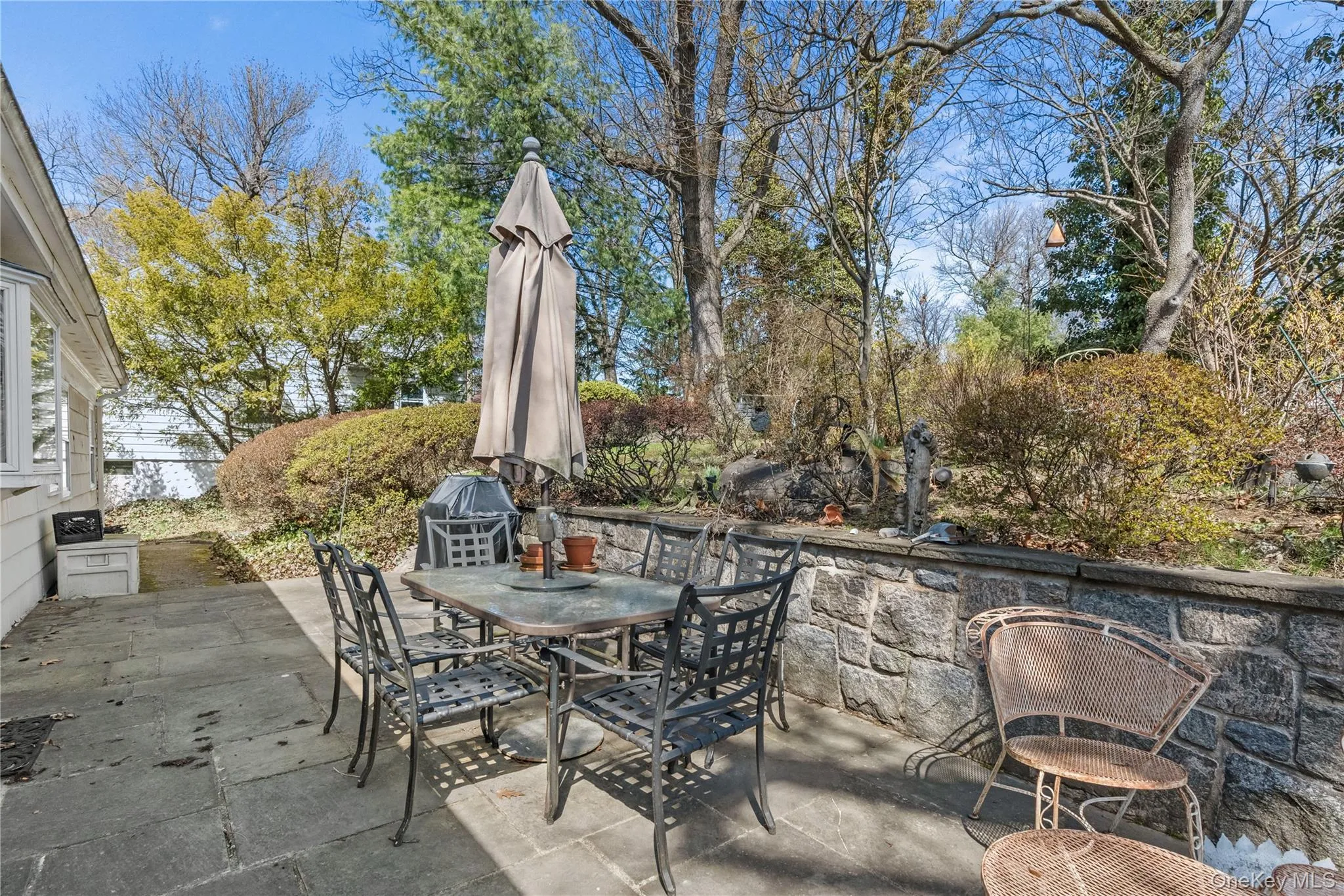 18 Devon Road, Yonkers, NY, 5 Bedrooms Bedrooms, 8 Rooms Rooms,2 BathroomsBathrooms,Residential,For Rent,Devon,0,979152 18 Devon Road, Yonkers, NY, 5 Bedrooms Bedrooms, 8 Rooms Rooms,2 BathroomsBathrooms,Residential,For Rent,Devon,0,979152