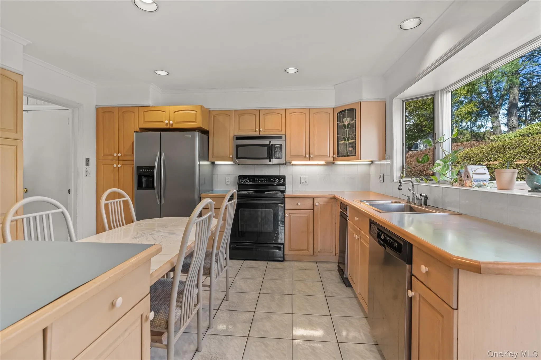 18 Devon Road, Yonkers, NY, 5 Bedrooms Bedrooms, 8 Rooms Rooms,2 BathroomsBathrooms,Residential,For Rent,Devon,0,979152 18 Devon Road, Yonkers, NY, 5 Bedrooms Bedrooms, 8 Rooms Rooms,2 BathroomsBathrooms,Residential,For Rent,Devon,0,979152