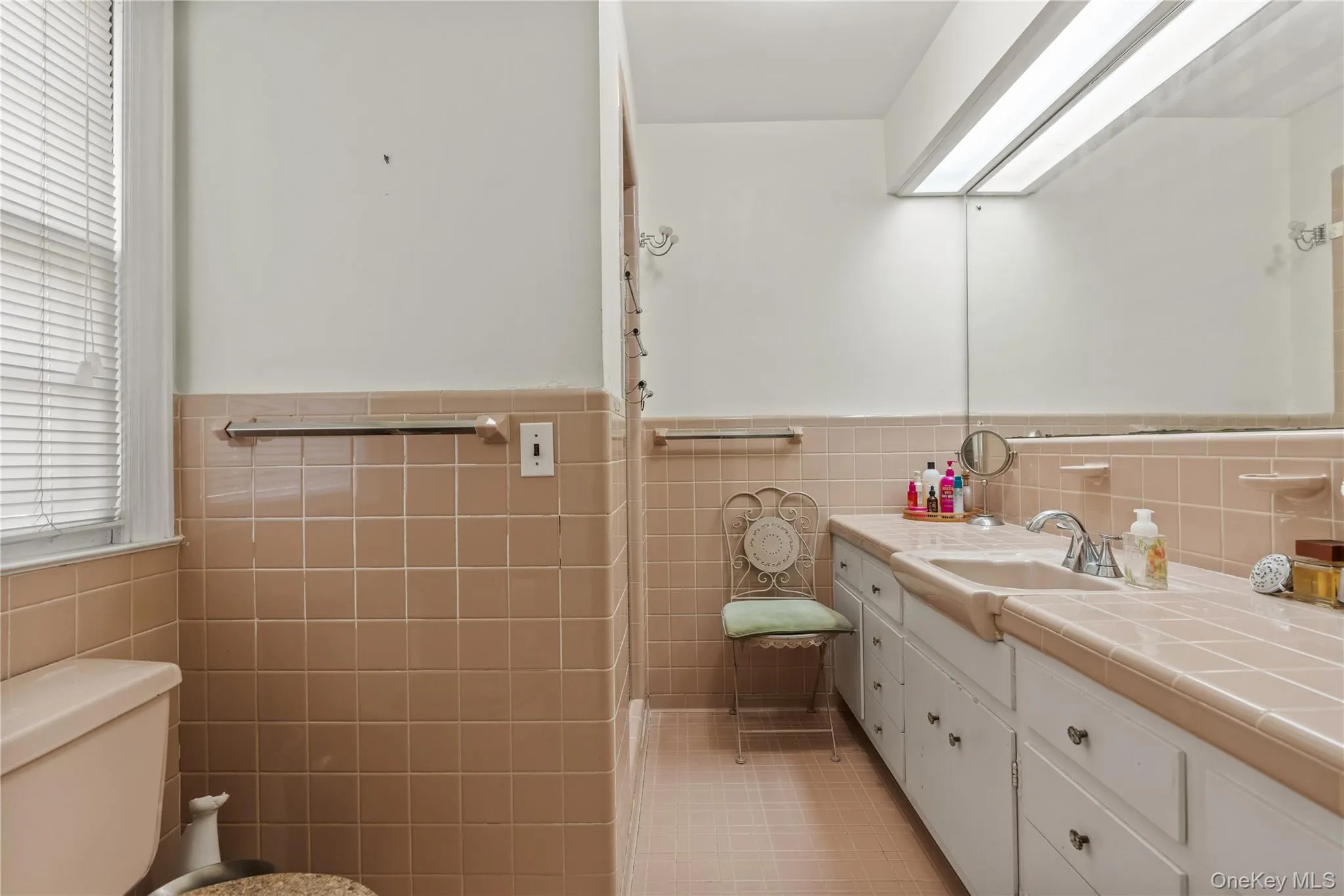 18 Devon Road, Yonkers, NY, 5 Bedrooms Bedrooms, 8 Rooms Rooms,2 BathroomsBathrooms,Residential,For Rent,Devon,0,979152 18 Devon Road, Yonkers, NY, 5 Bedrooms Bedrooms, 8 Rooms Rooms,2 BathroomsBathrooms,Residential,For Rent,Devon,0,979152