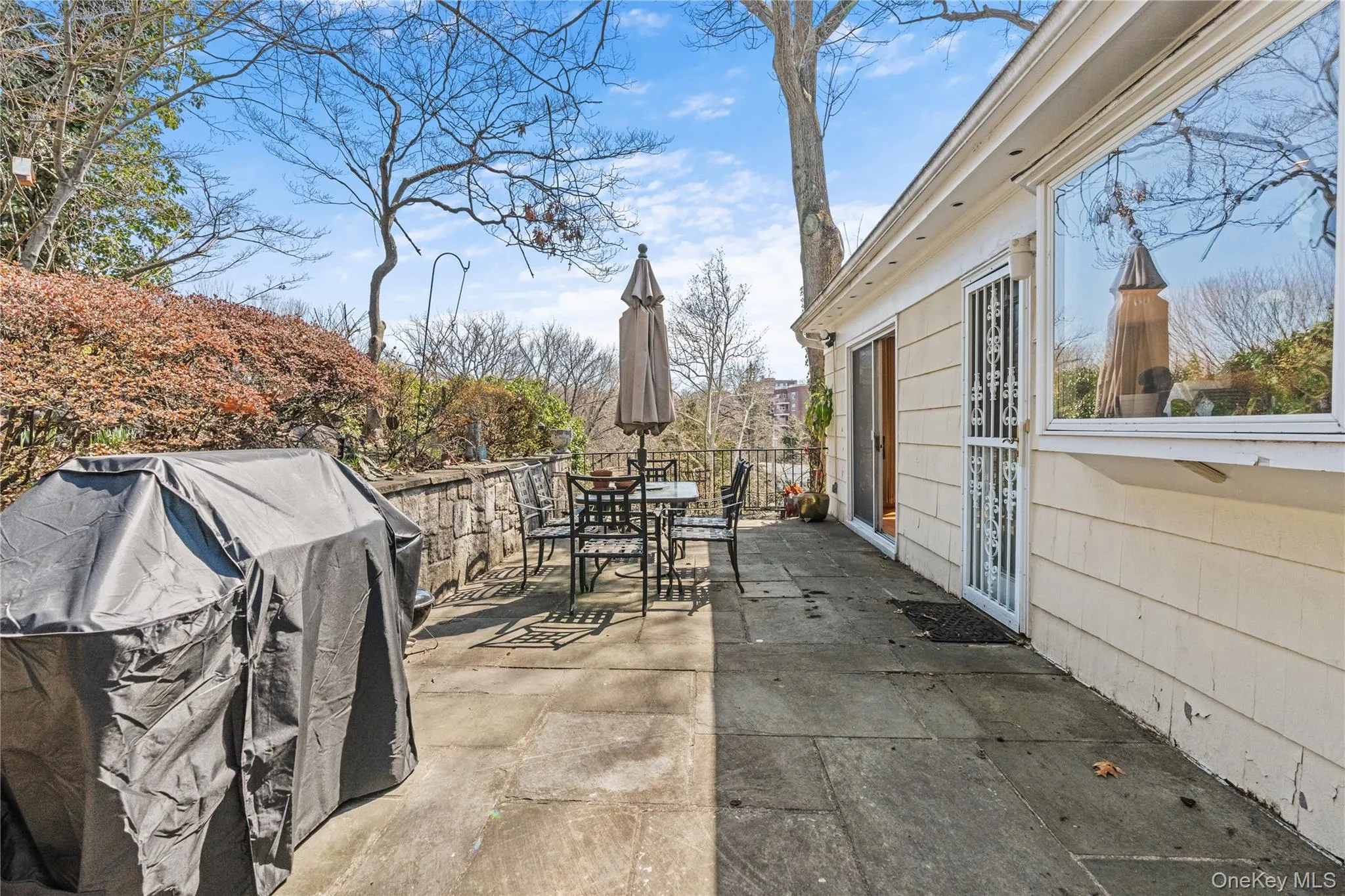 18 Devon Road, Yonkers, NY, 5 Bedrooms Bedrooms, 8 Rooms Rooms,2 BathroomsBathrooms,Residential,For Rent,Devon,0,979152 18 Devon Road, Yonkers, NY, 5 Bedrooms Bedrooms, 8 Rooms Rooms,2 BathroomsBathrooms,Residential,For Rent,Devon,0,979152