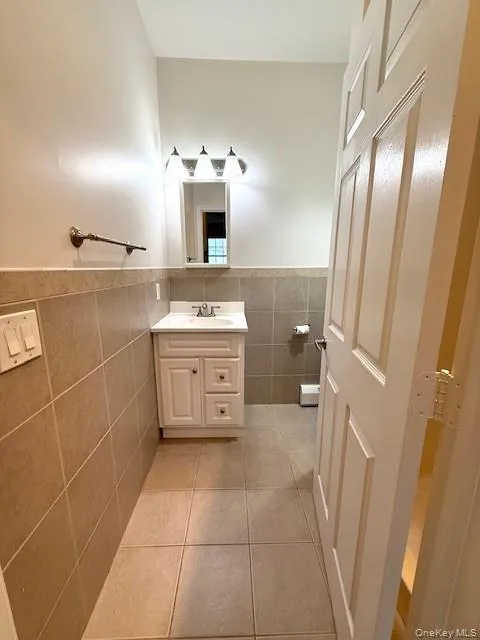 127 Pipetown Hill Road, Clarkstown, NY, 2 Bedrooms Bedrooms, 4 Rooms Rooms,2 BathroomsBathrooms,Residential Lease,For Rent,Pipetown Hill,0,979154 127 Pipetown Hill Road, Clarkstown, NY, 2 Bedrooms Bedrooms, 4 Rooms Rooms,2 BathroomsBathrooms,Residential Lease,For Rent,Pipetown Hill,0,979154