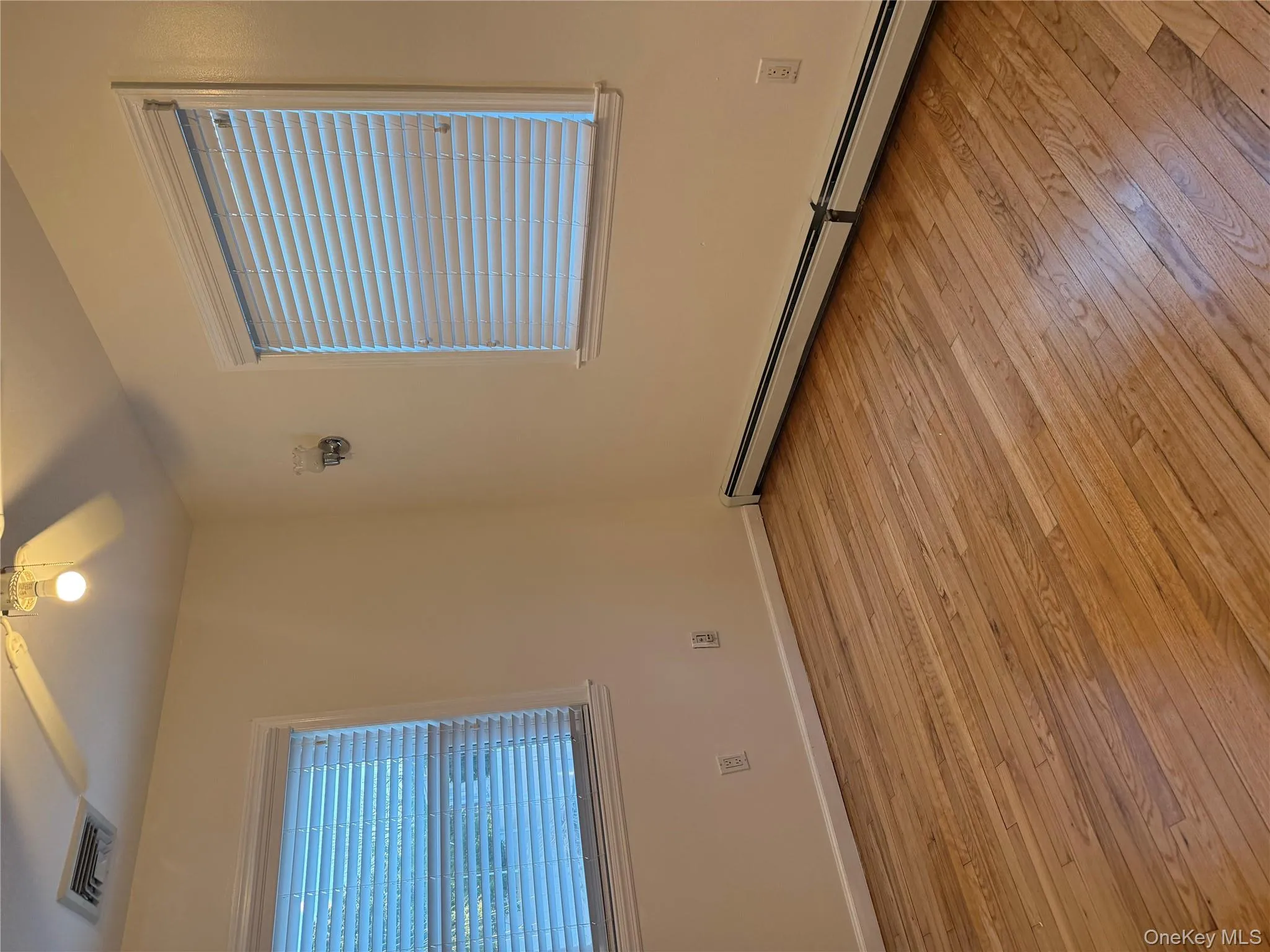 250 Rutherford Avenue, Oyster Bay, NY, 4 Bedrooms Bedrooms, 6 Rooms Rooms,2 BathroomsBathrooms,Residential Lease,For Rent,Rutherford,0,979164 250 Rutherford Avenue, Oyster Bay, NY, 4 Bedrooms Bedrooms, 6 Rooms Rooms,2 BathroomsBathrooms,Residential Lease,For Rent,Rutherford,0,979164