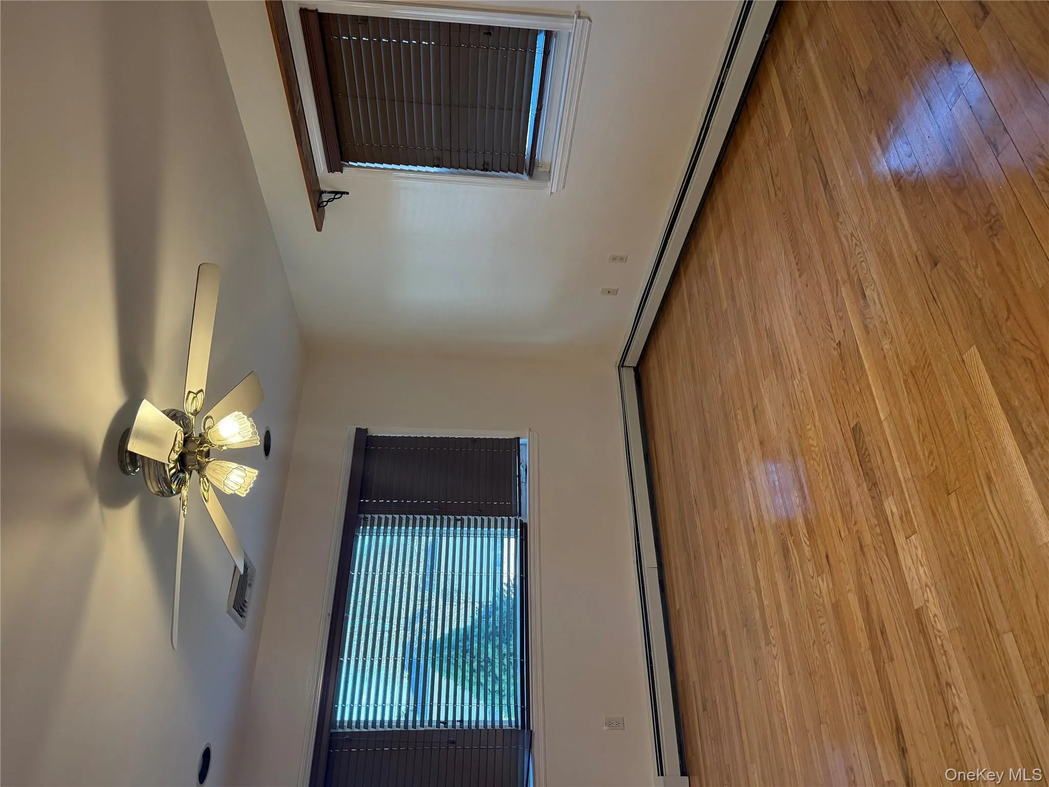 250 Rutherford Avenue, Oyster Bay, NY, 4 Bedrooms Bedrooms, 6 Rooms Rooms,2 BathroomsBathrooms,Residential Lease,For Rent,Rutherford,0,979164 250 Rutherford Avenue, Oyster Bay, NY, 4 Bedrooms Bedrooms, 6 Rooms Rooms,2 BathroomsBathrooms,Residential Lease,For Rent,Rutherford,0,979164